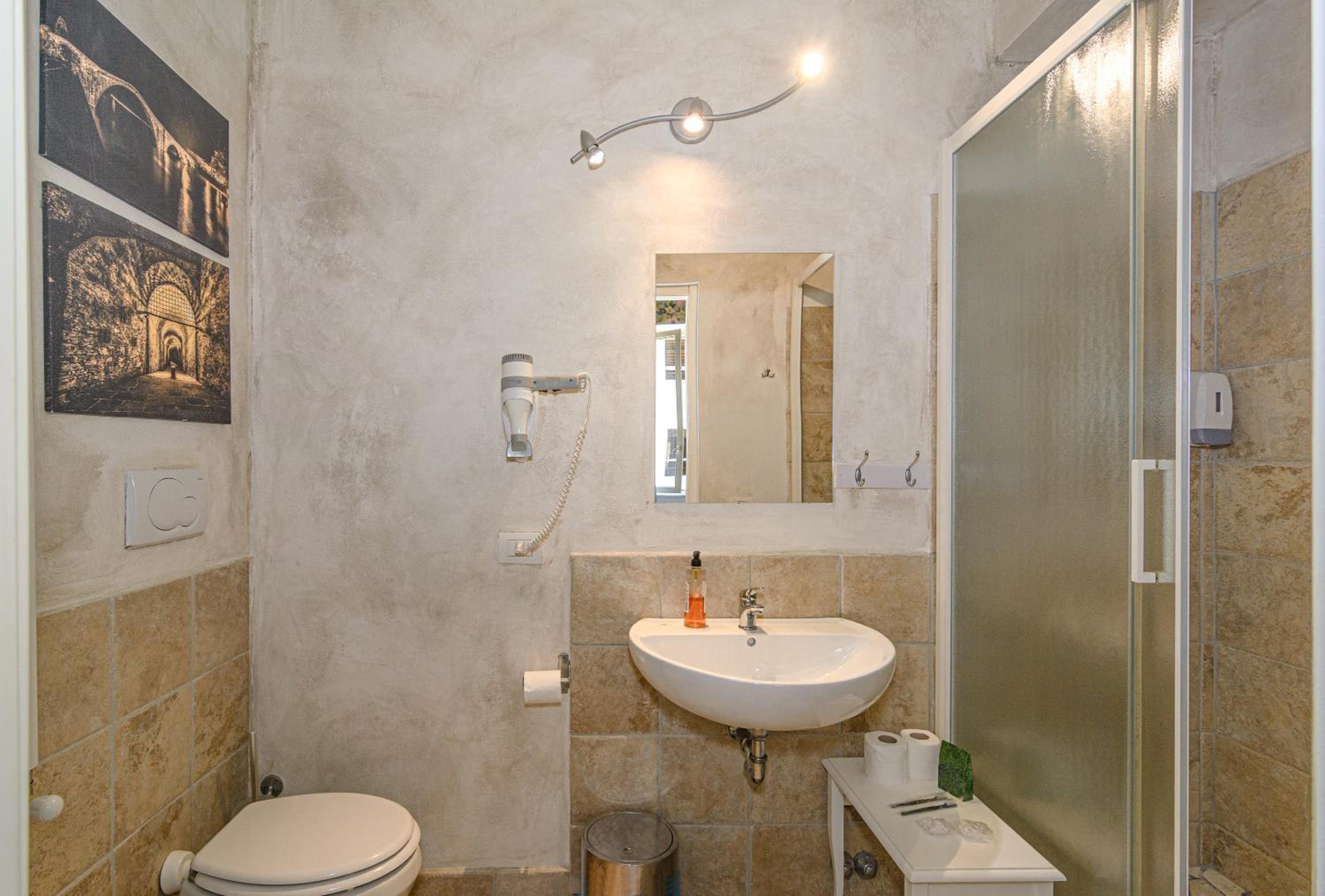 Double or Twin Room photo 2