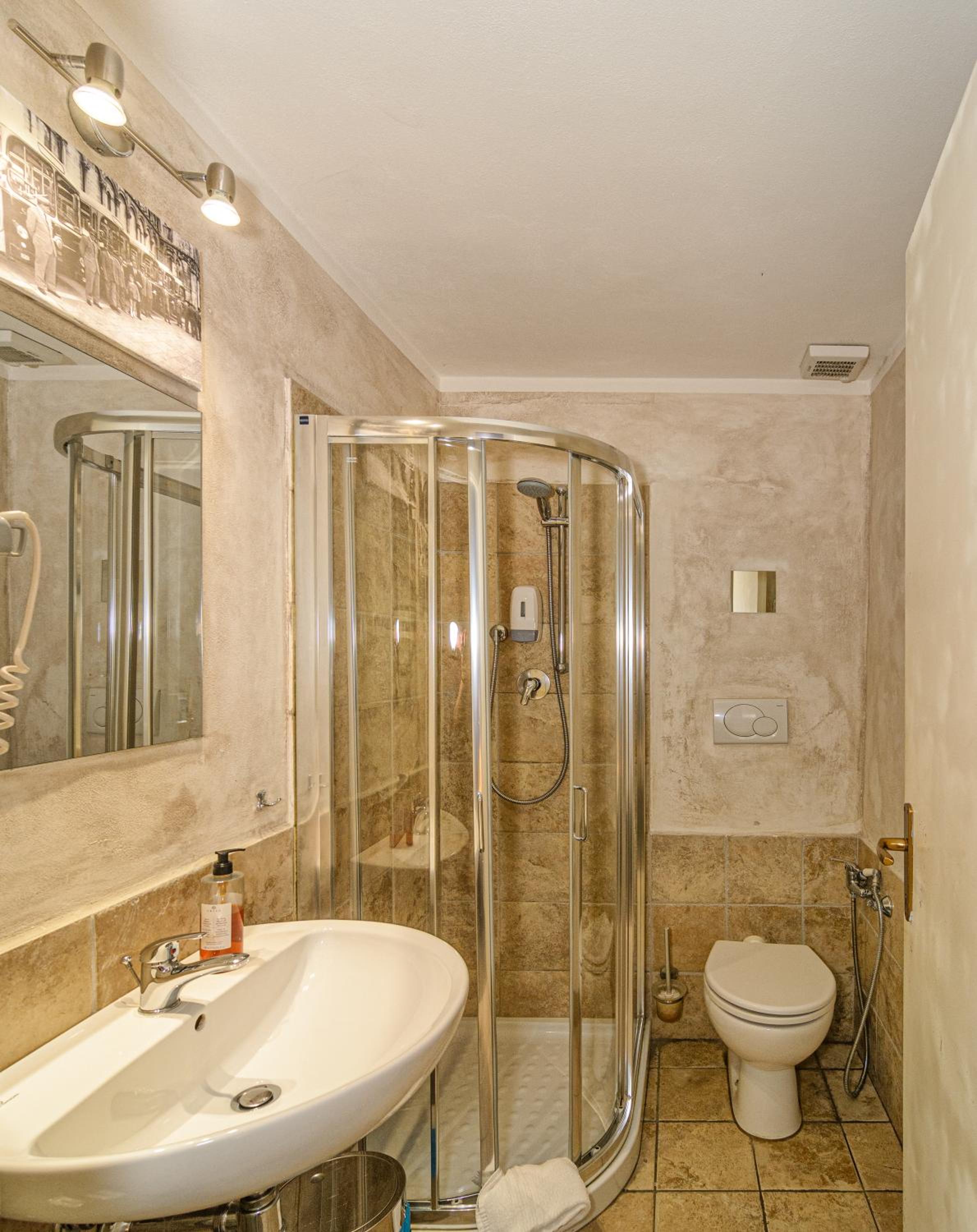 Triple Room photo 2