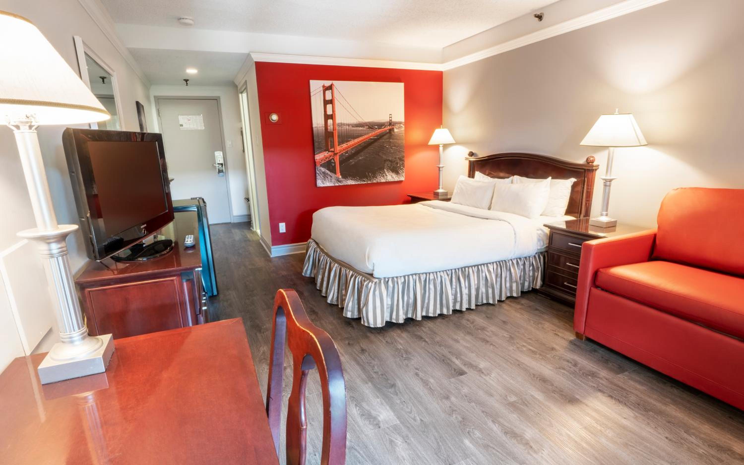 Traditional room, 1 Queen bed - Interior Balcony, garden area photo 1