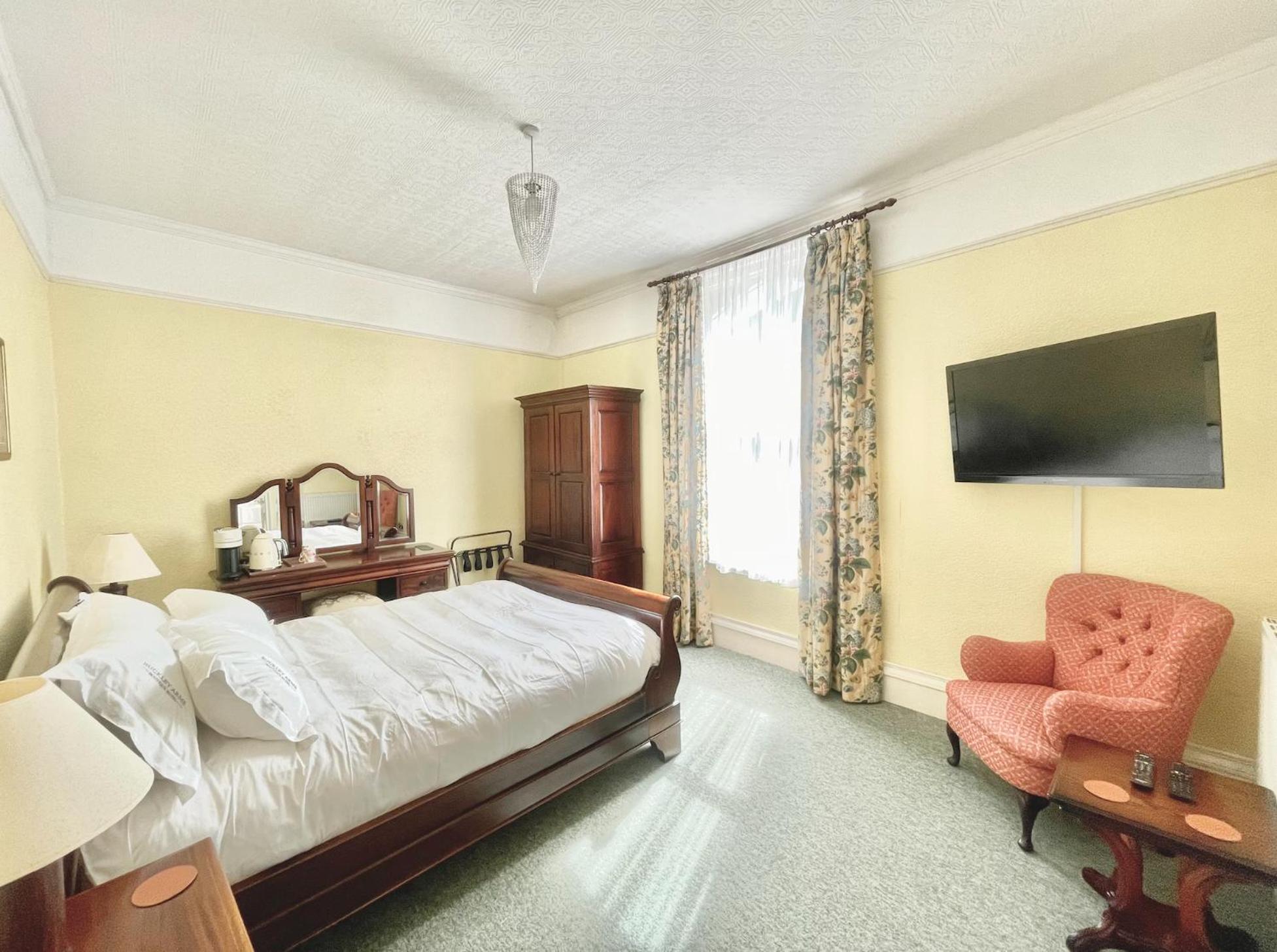 Standard King Room
