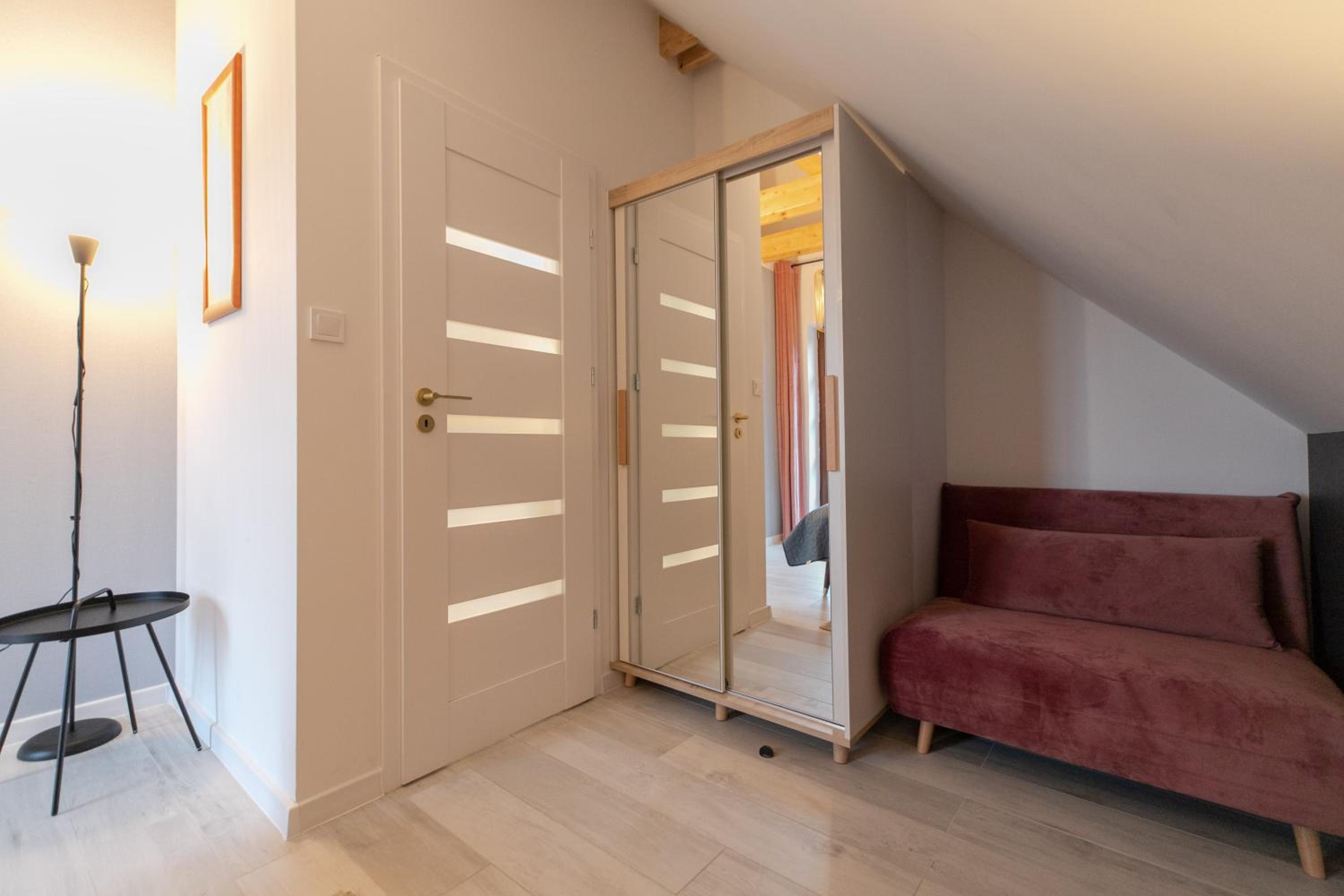 One-Bedroom Apartment - Photo 10