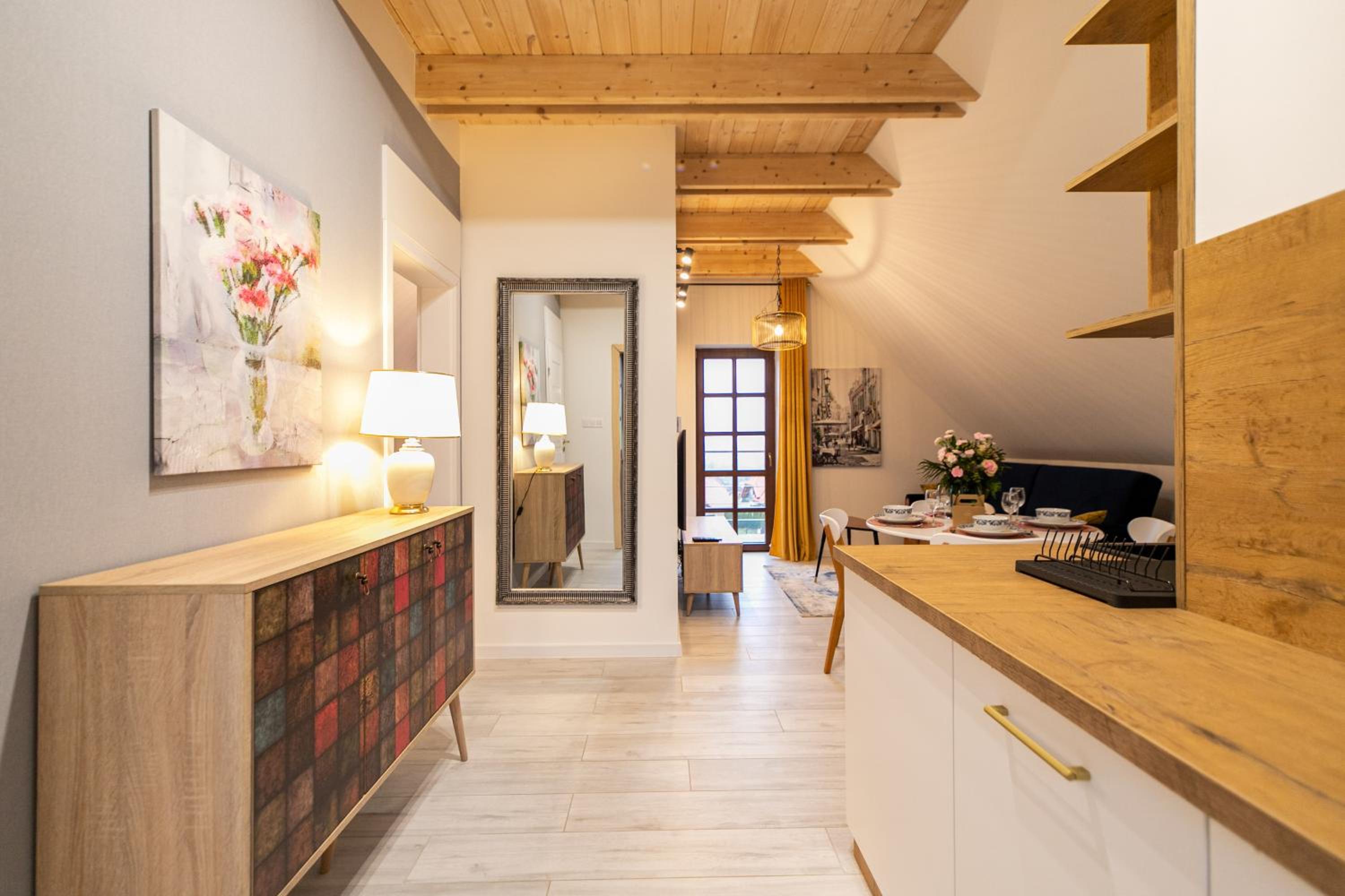 One-Bedroom Apartment - Photo 17