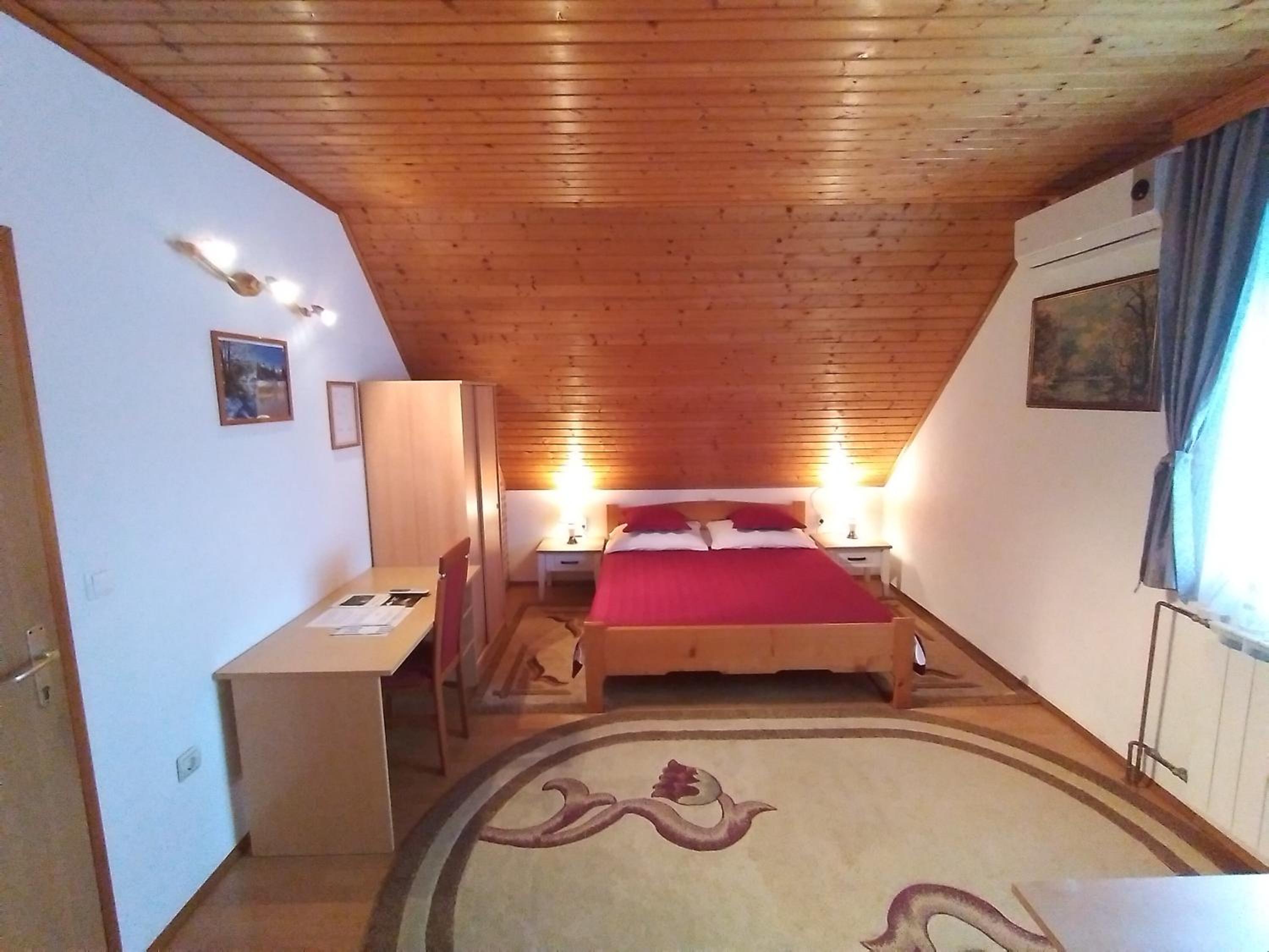 Studio (2 Adults) - Photo 3