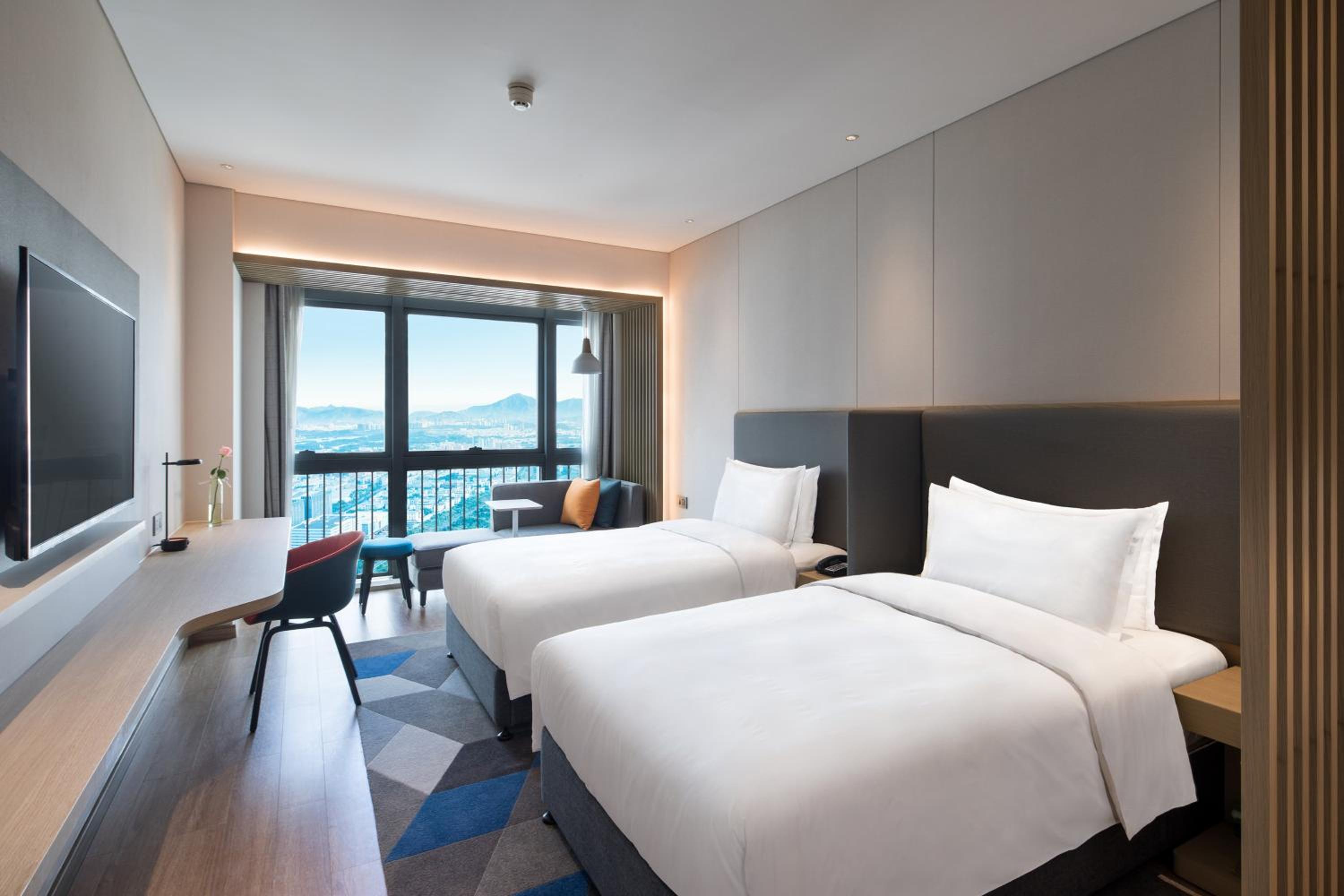 Standard Twin Room - Photo 1