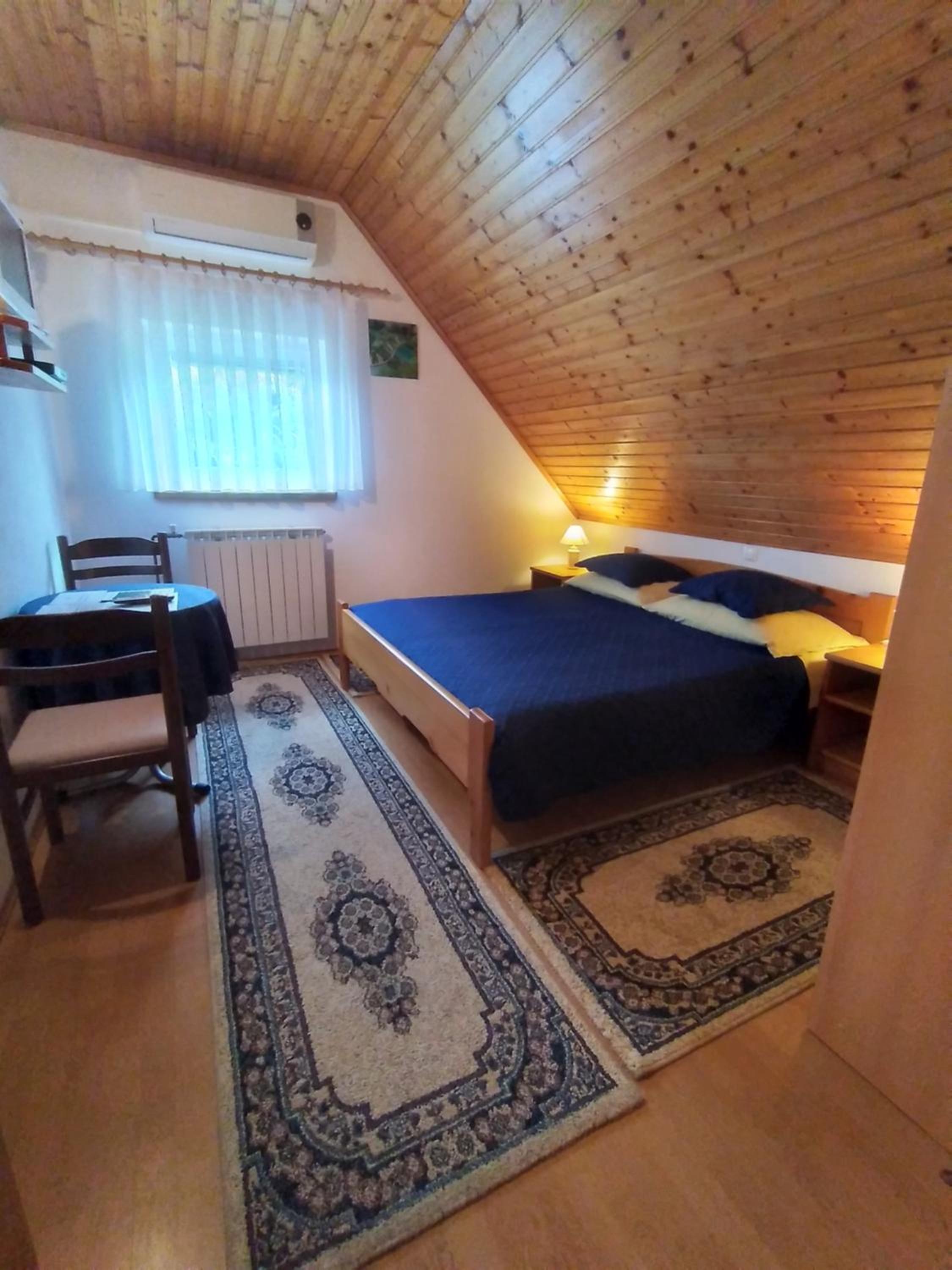 Standard Double Room - Photo 5