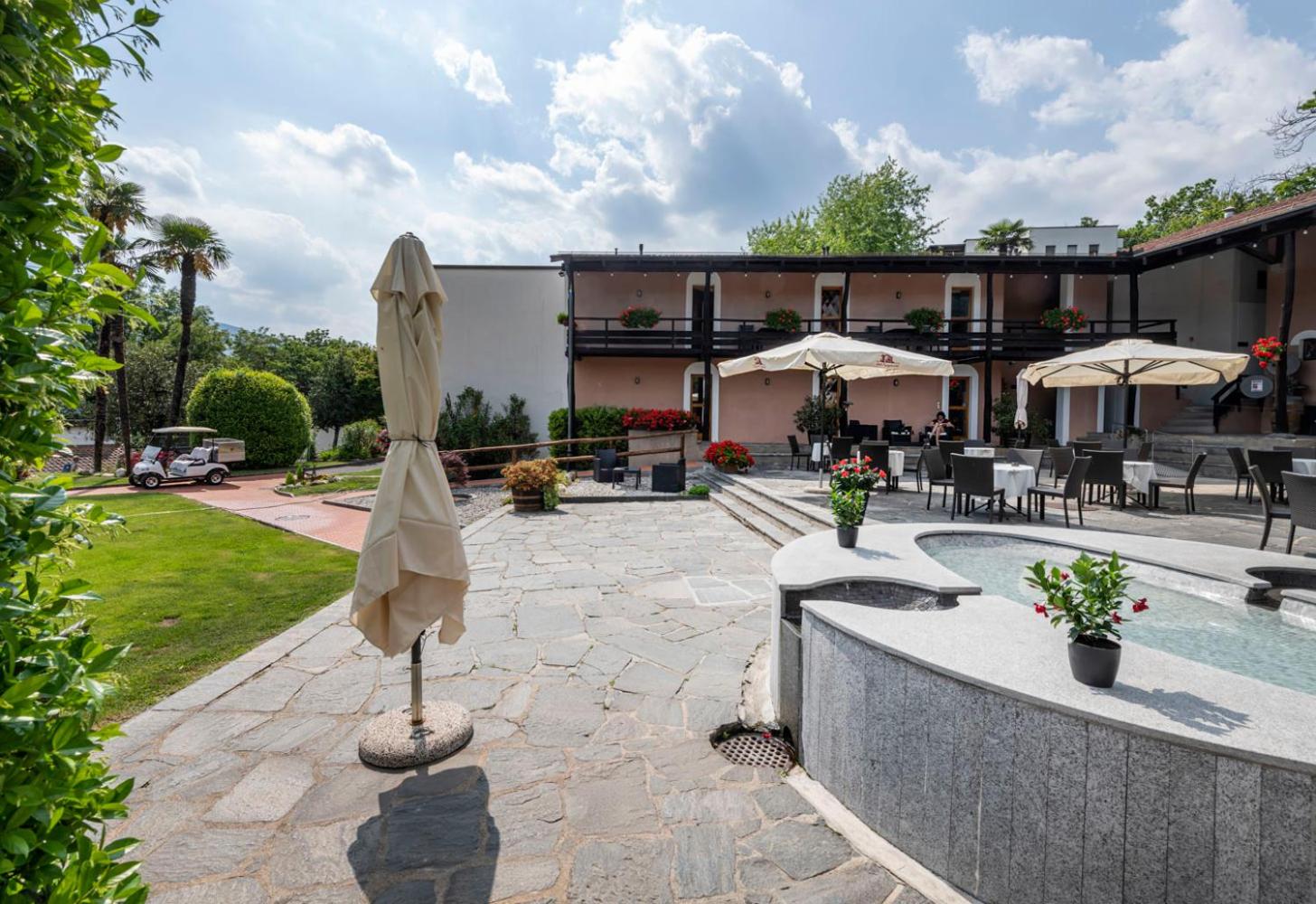 Superior Double or Twin Room with Terrace - Photo 9