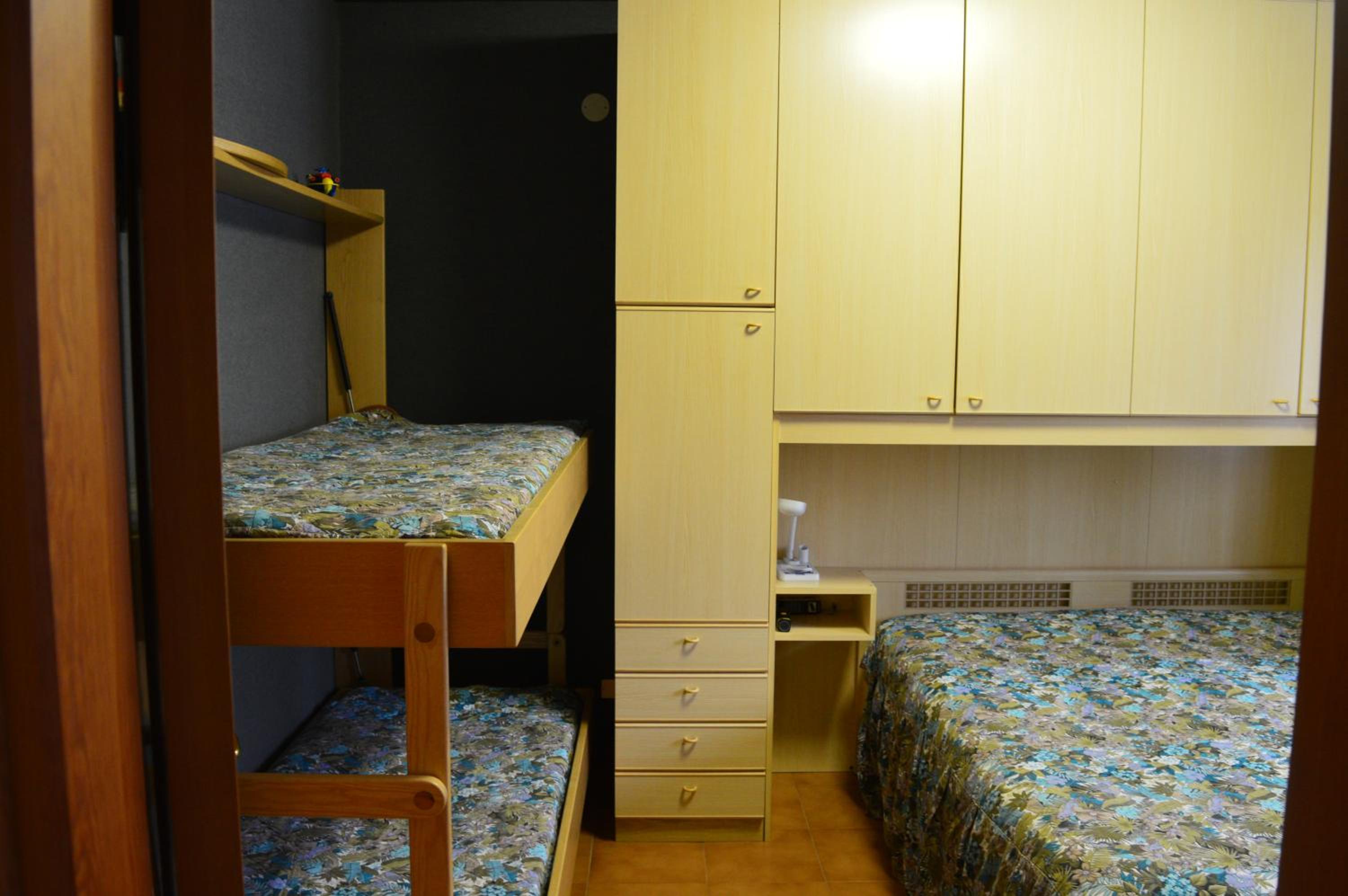 One-Bedroom Apartment - Photo 18