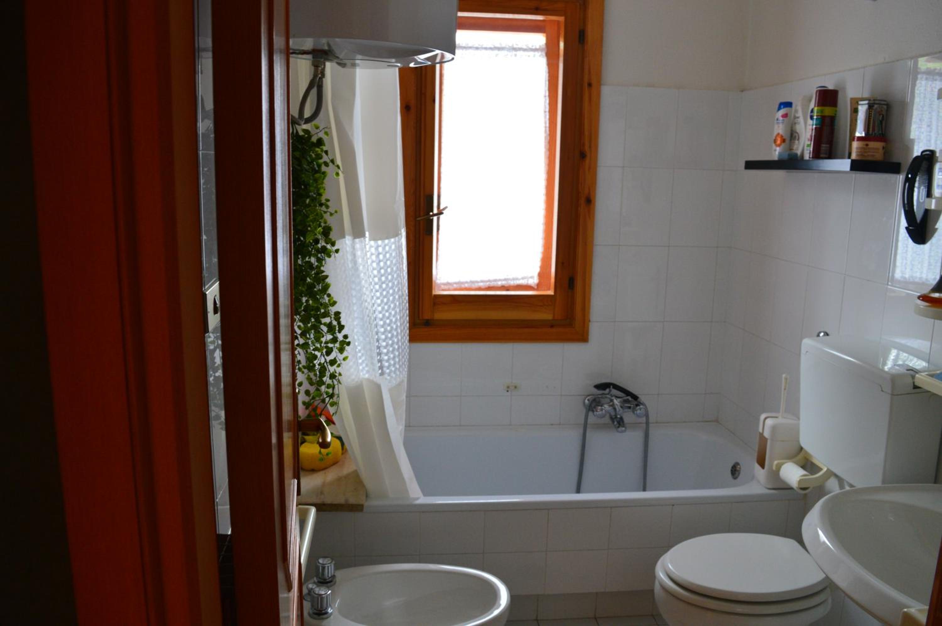 One-Bedroom Apartment - Photo 16