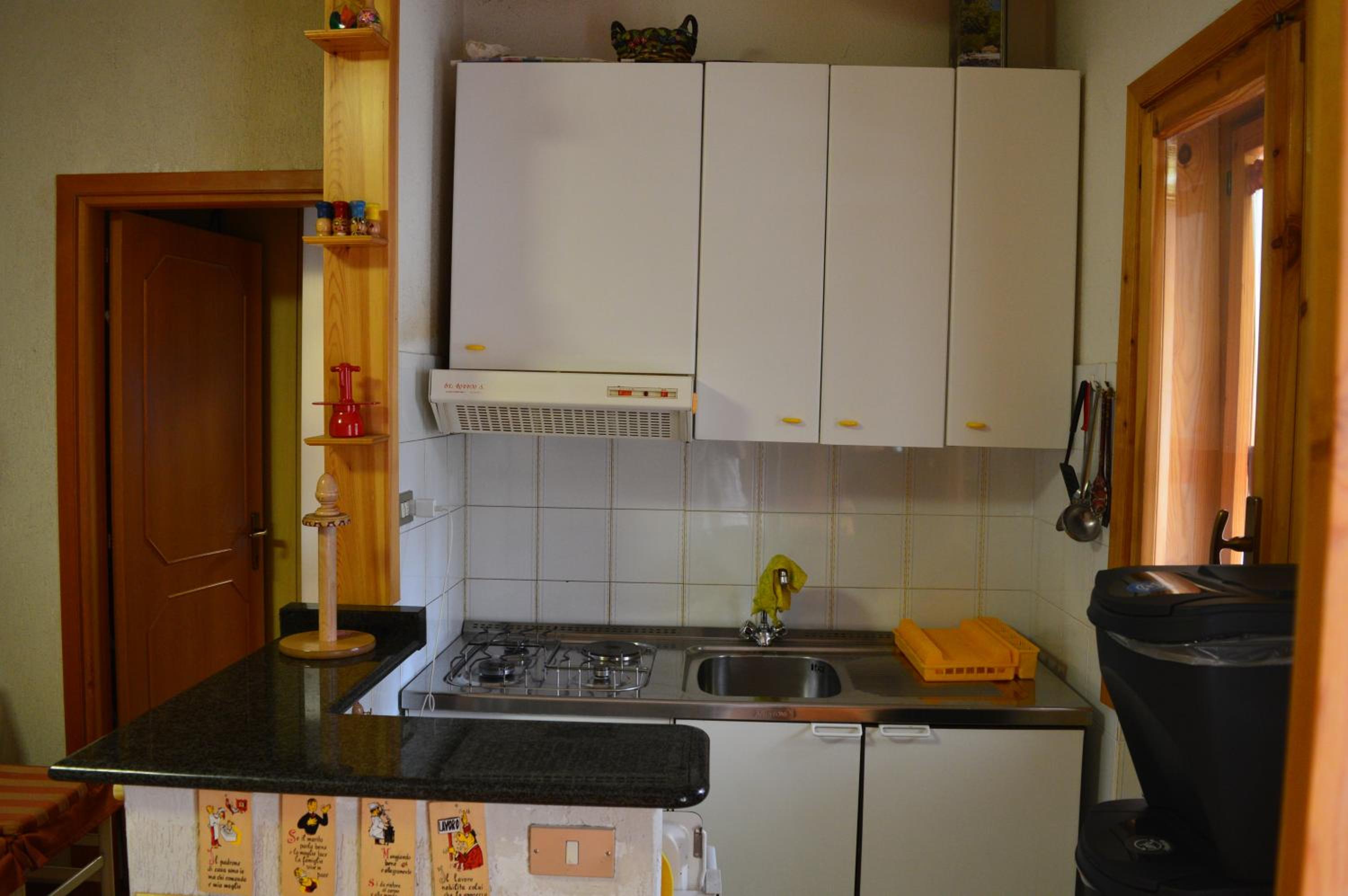 One-Bedroom Apartment - Photo 15
