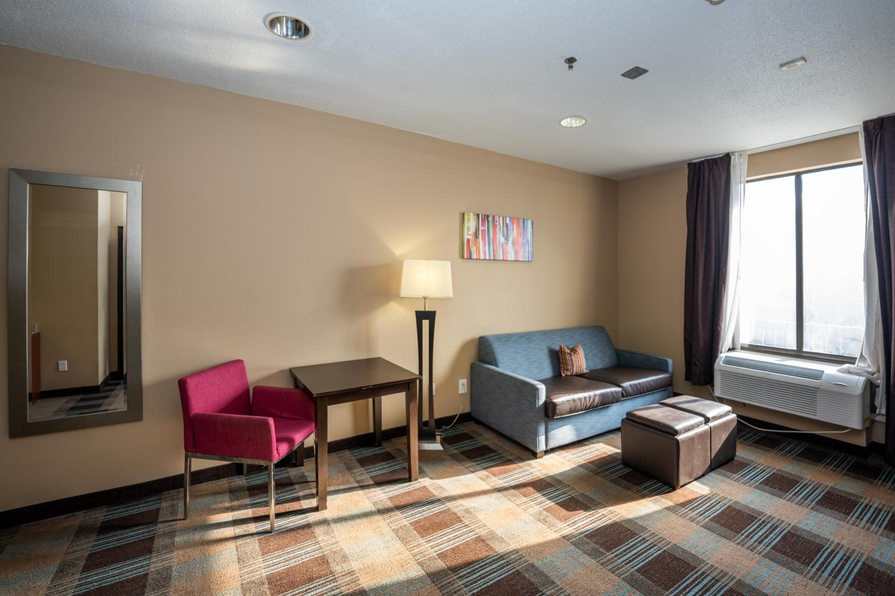King Suite - Non-Smoking - Photo 14