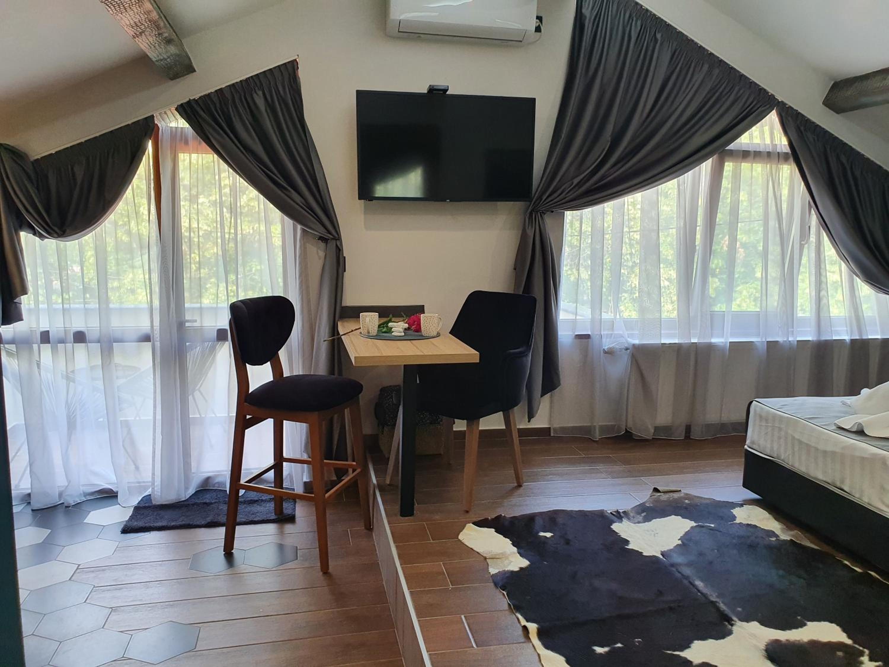 Studio with Garden View - Photo 8