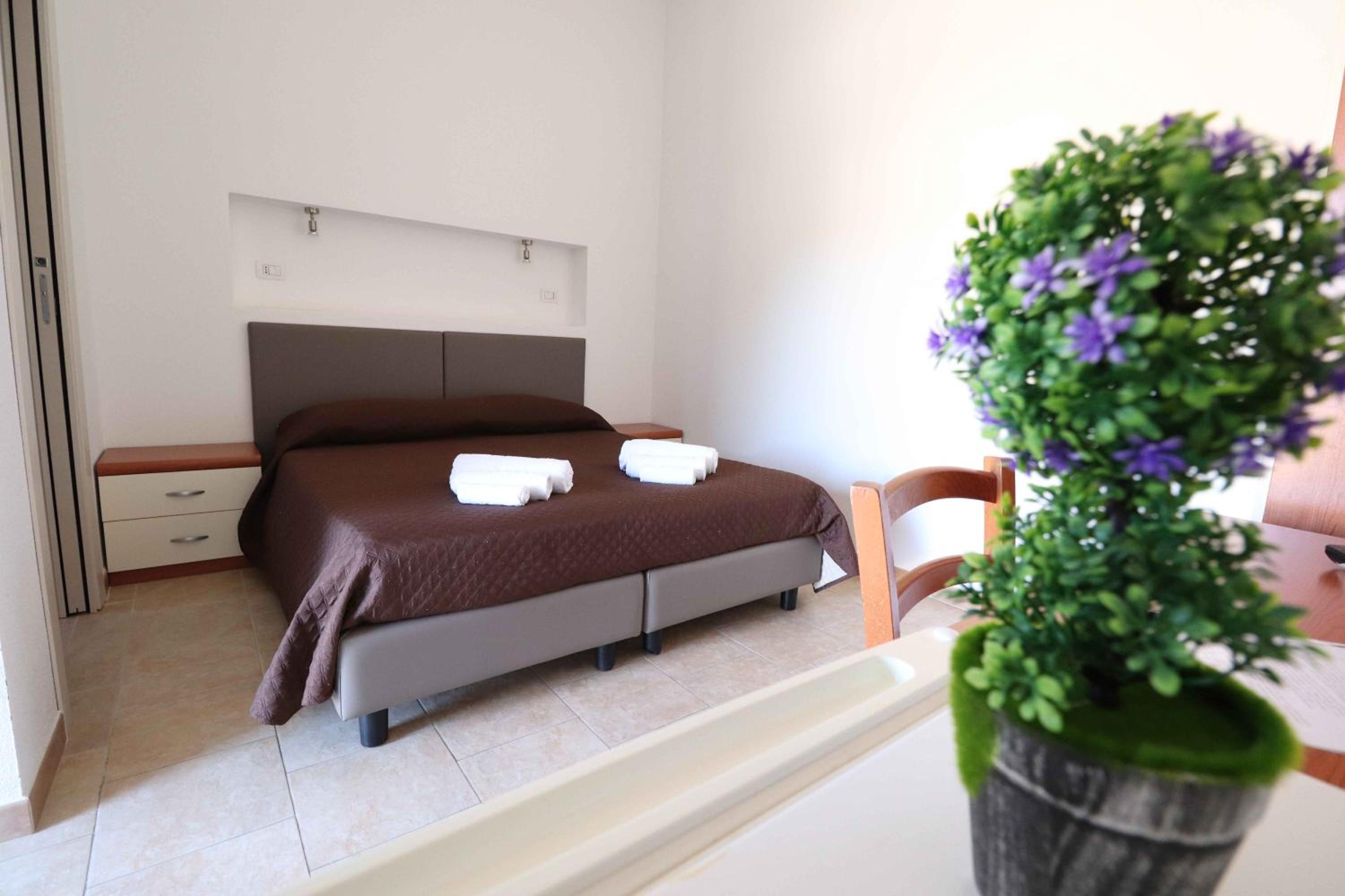 Deluxe Double or Twin Room with Garden View - Photo 6
