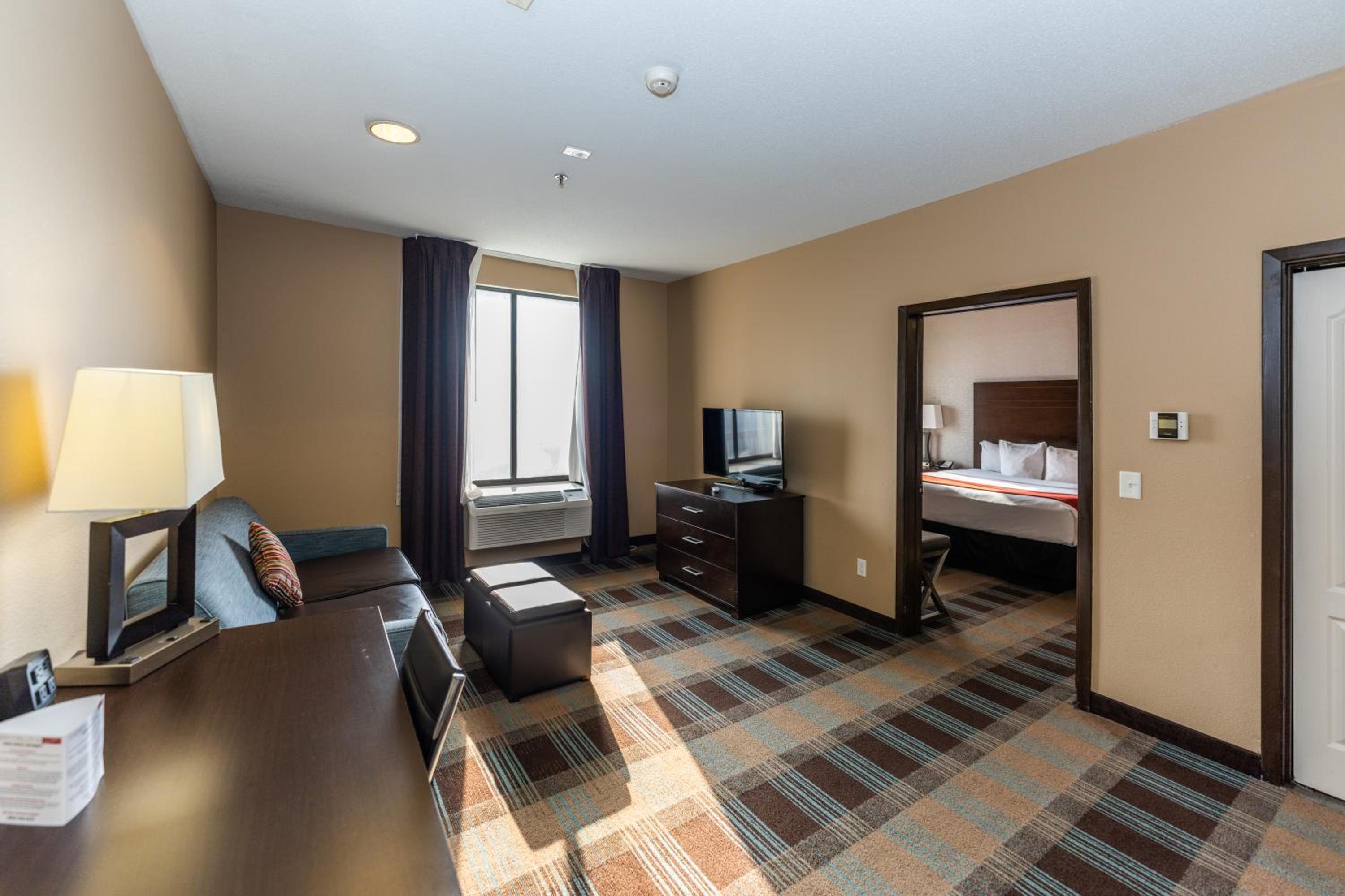 King Suite - Non-Smoking - Photo 19