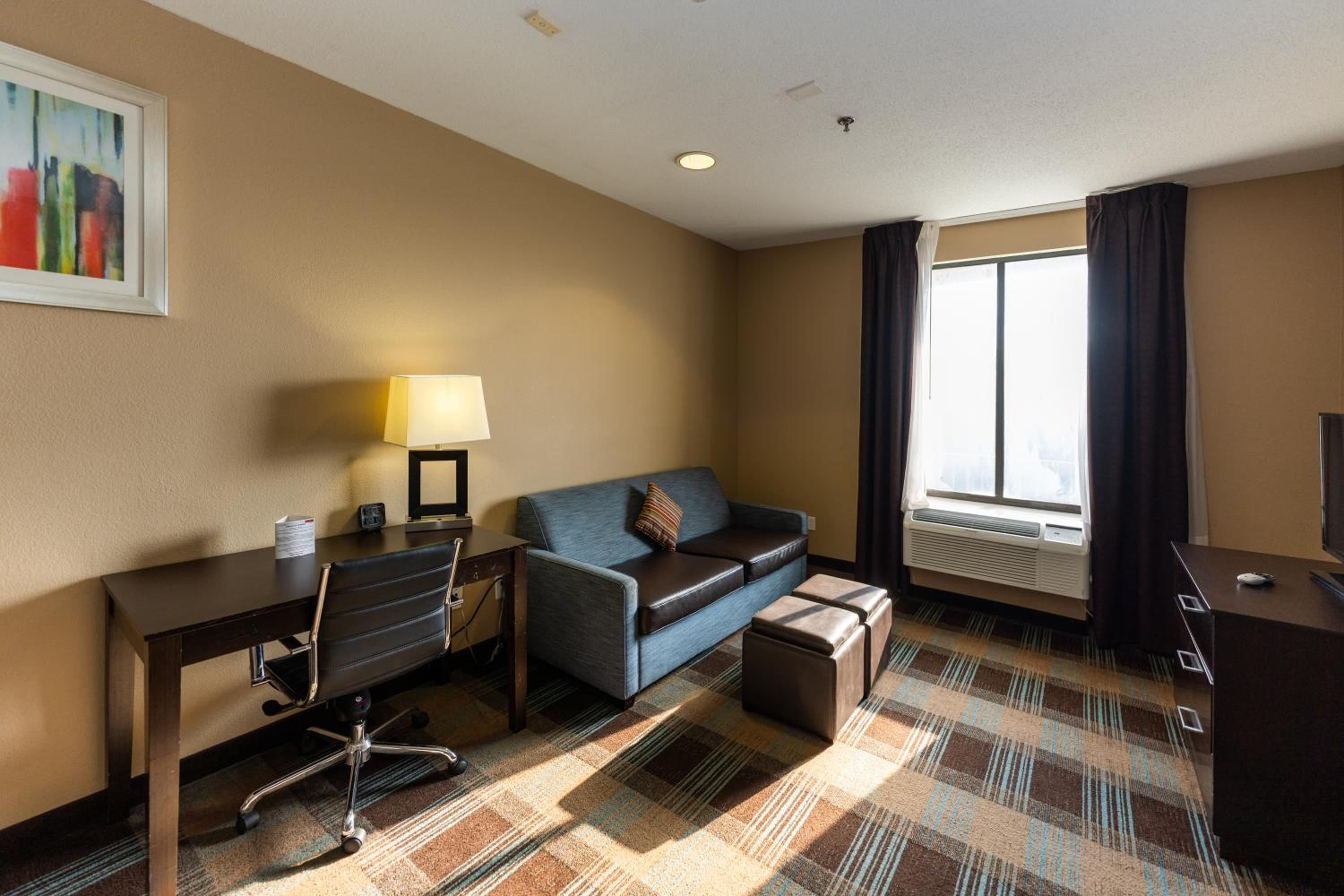 King Suite - Non-Smoking - Photo 20