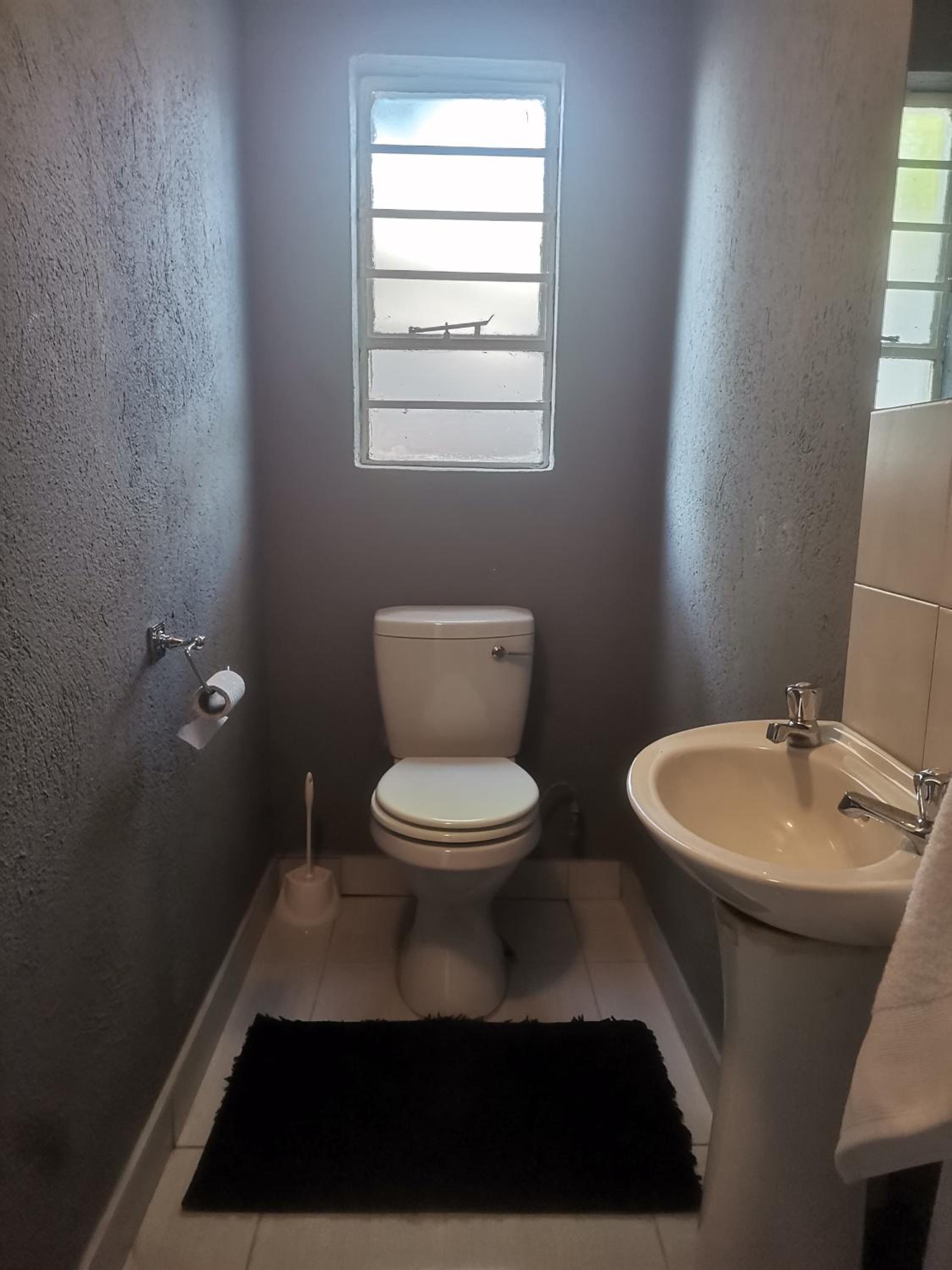 Four-Bedroom House - Photo 44