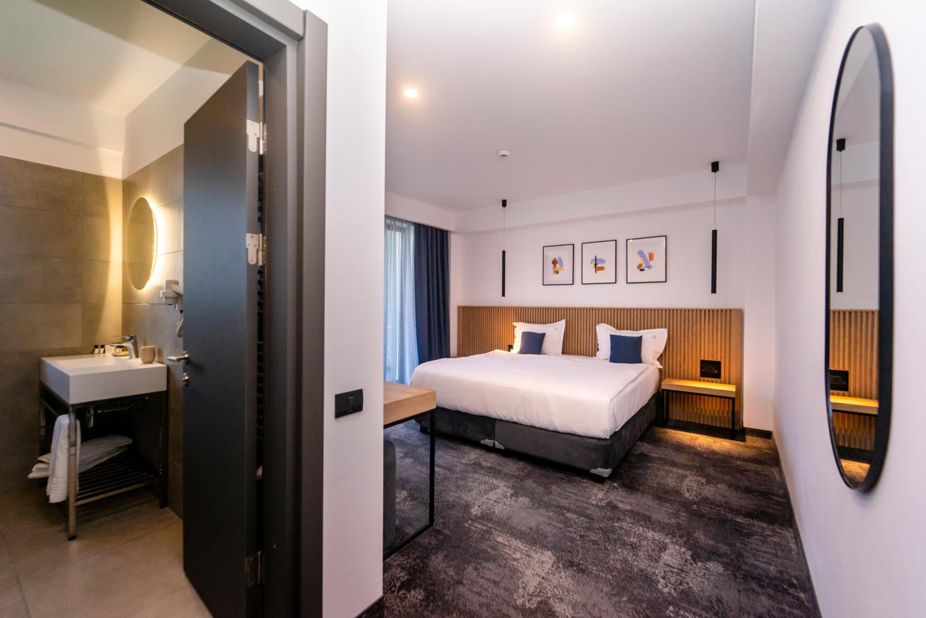 King Room