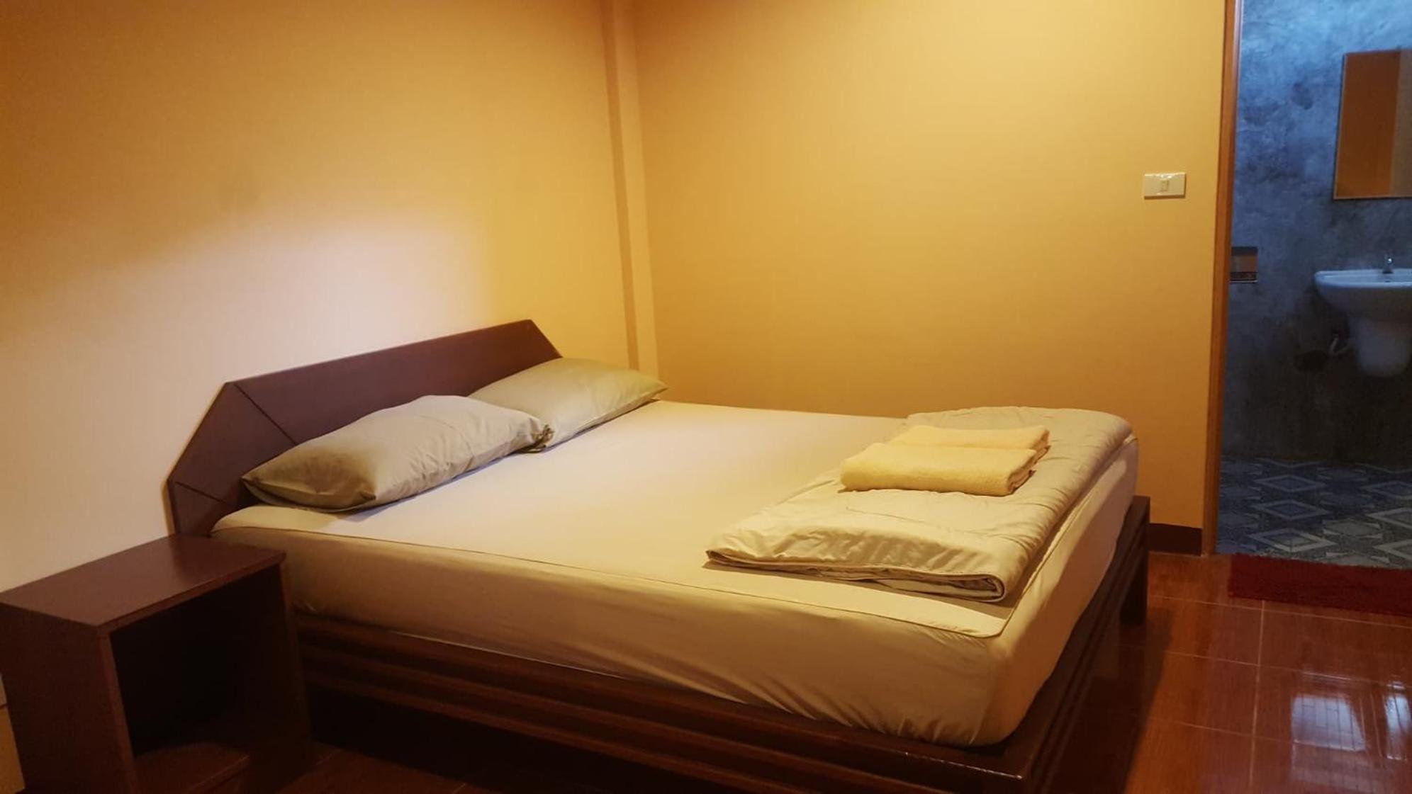 Double Room with Private Bathroom photo 3