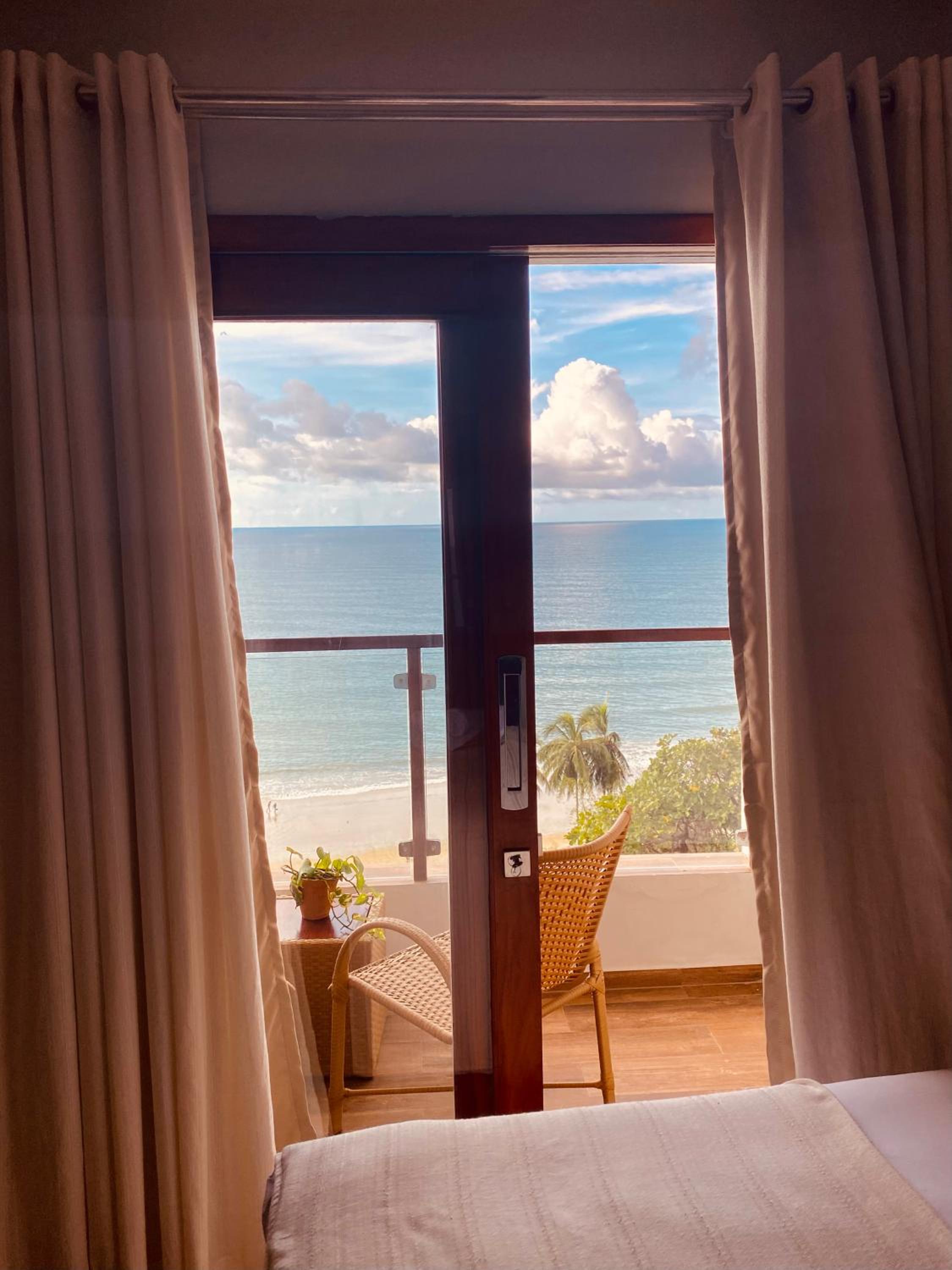 Deluxe Double Room with Balcony and Sea View - Photo 5