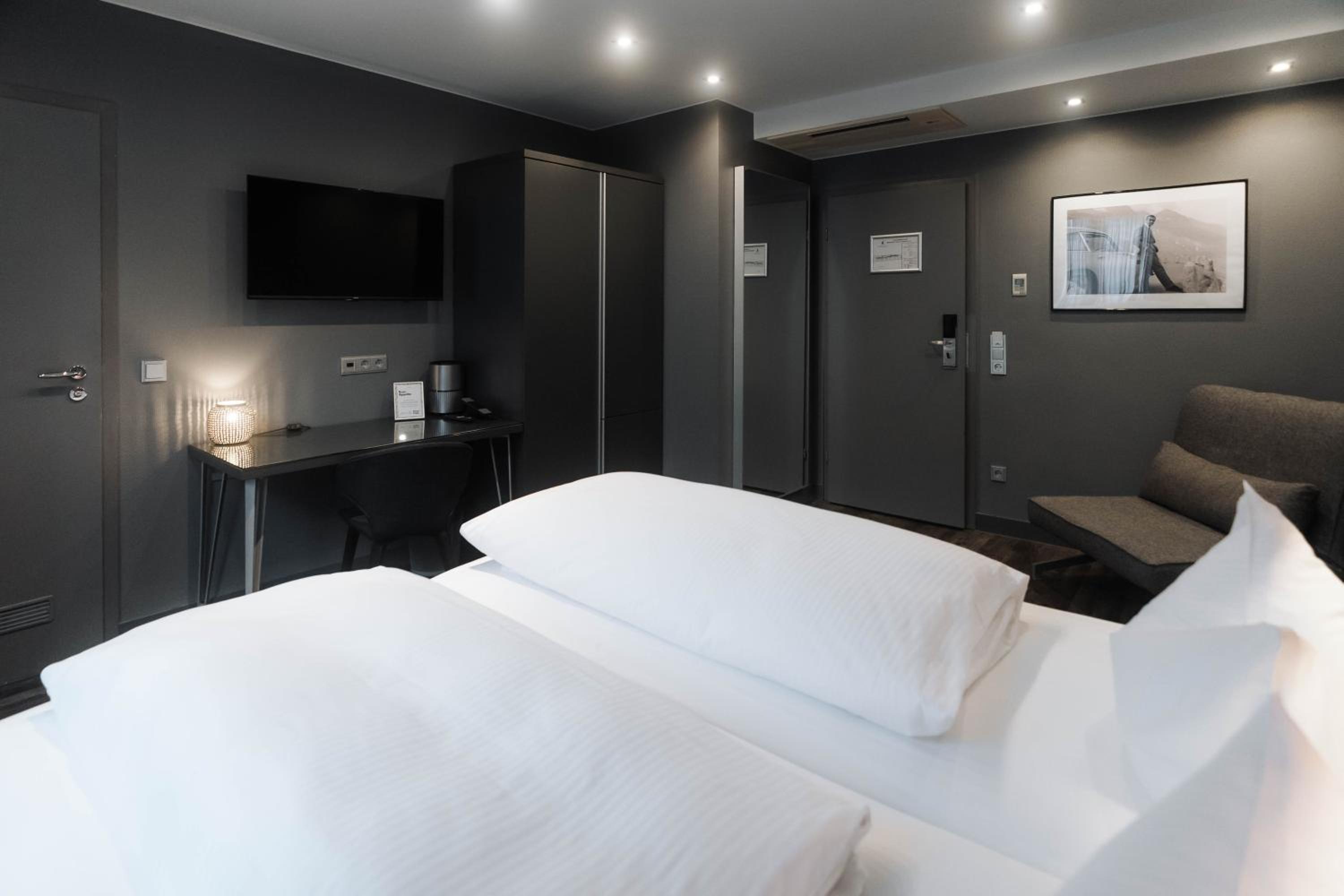 Premium Class Double Room - Photo 5