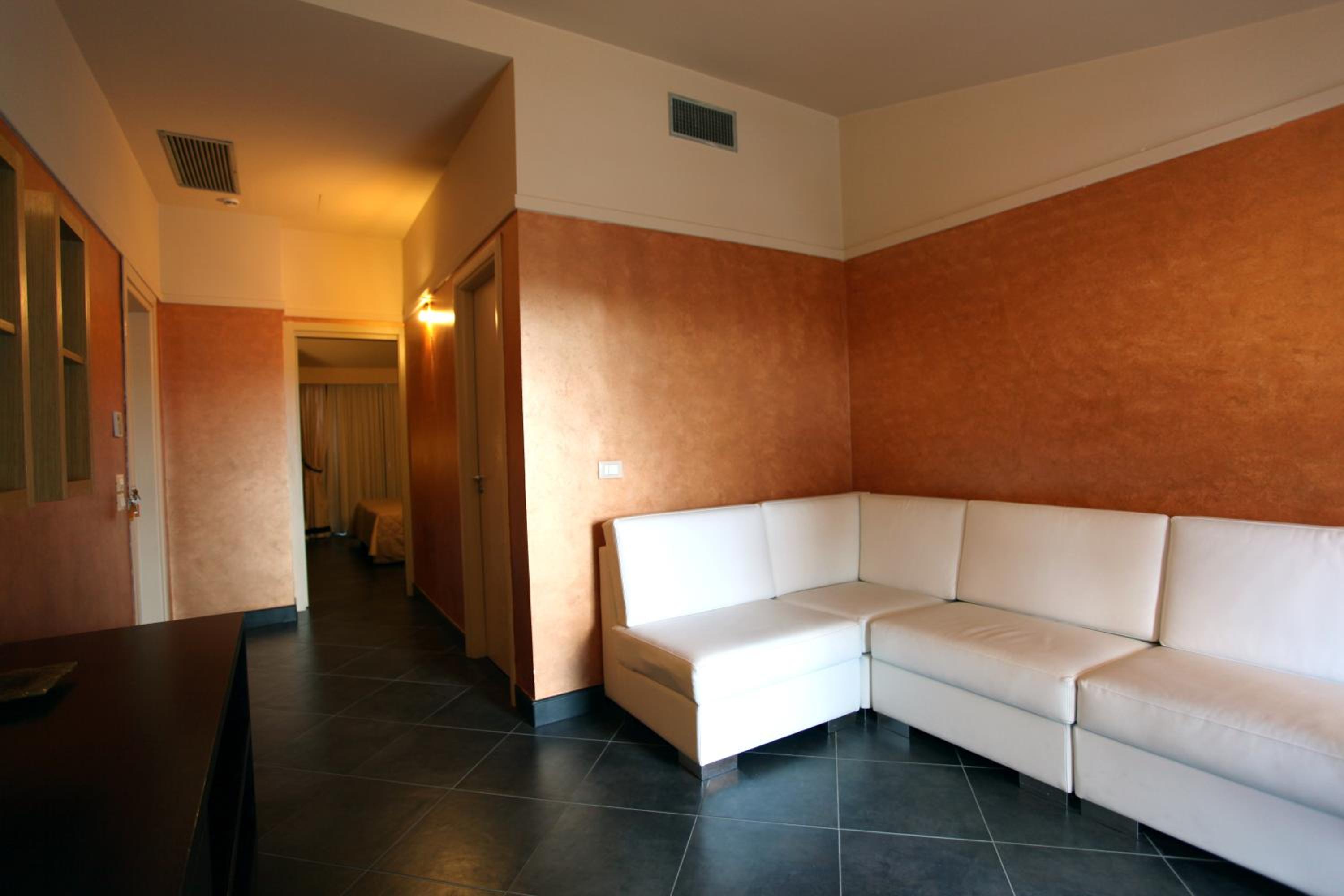 King Suite with Spa Bath