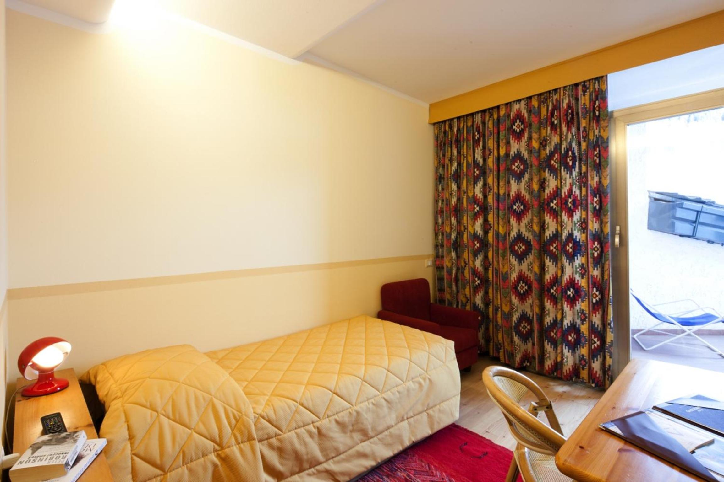 Single Room photo 3