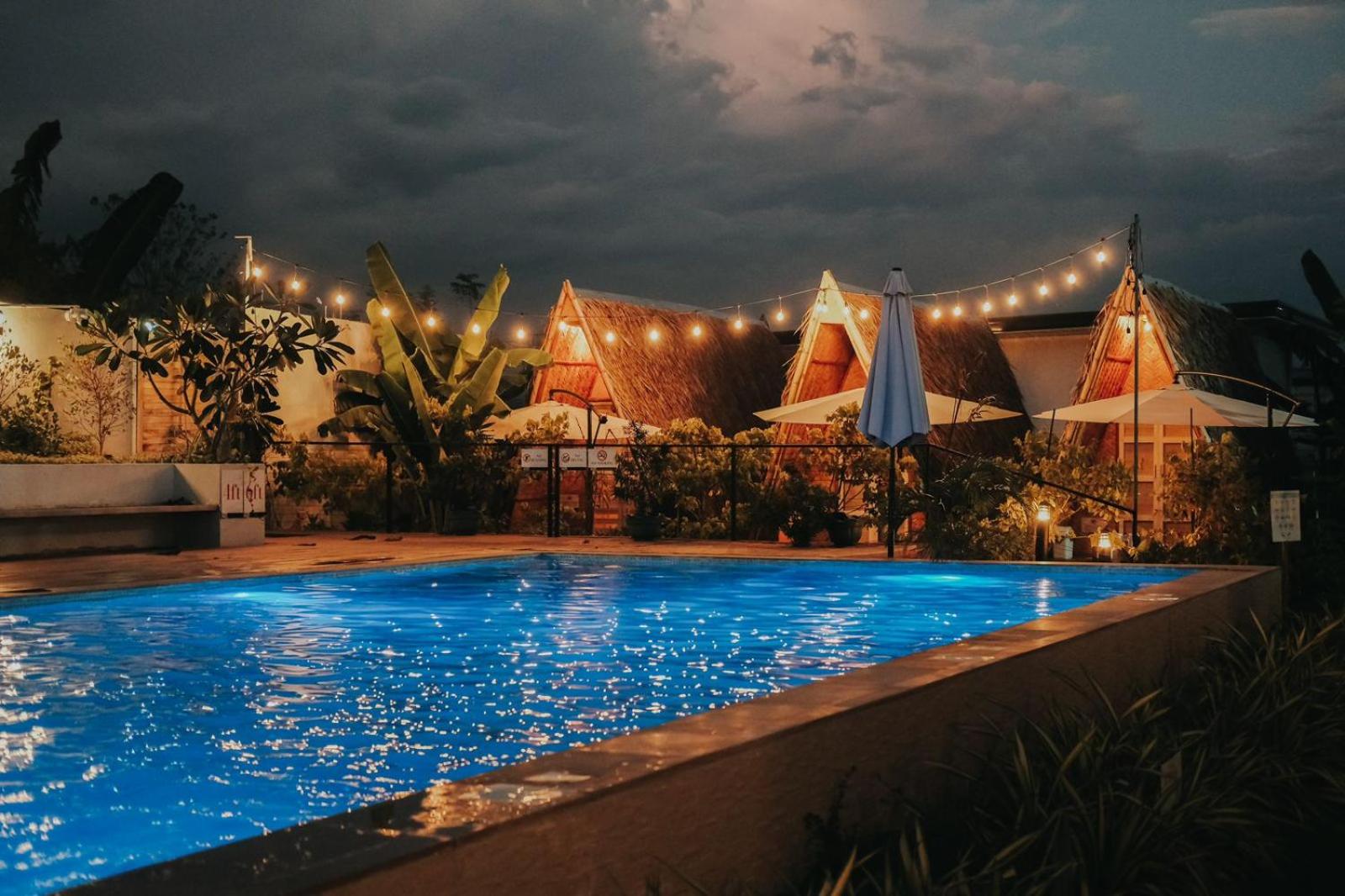 Deluxe Double or Twin Room with Pool View - Photo 4