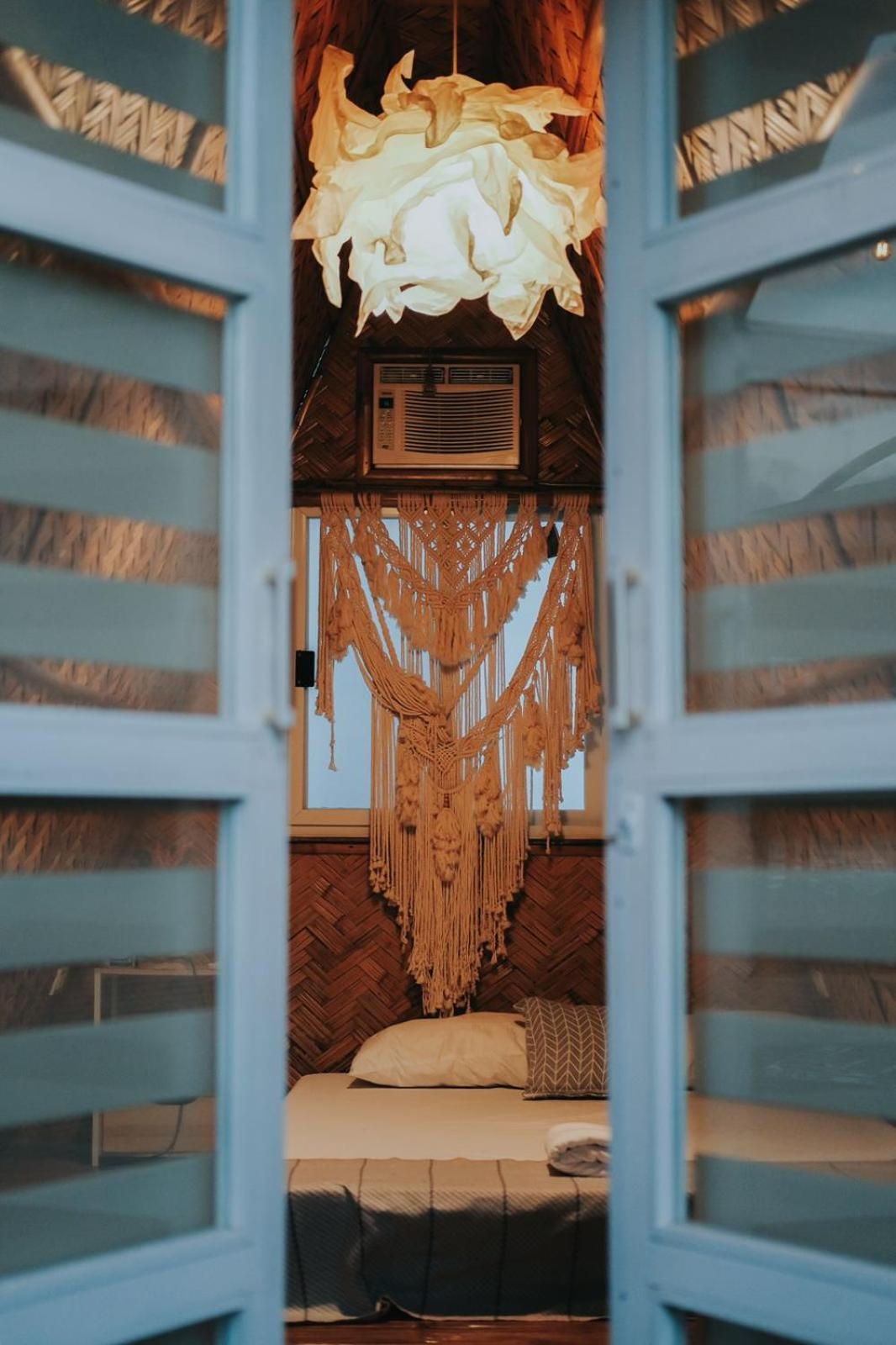 Deluxe Double or Twin Room with Pool View - Photo 7