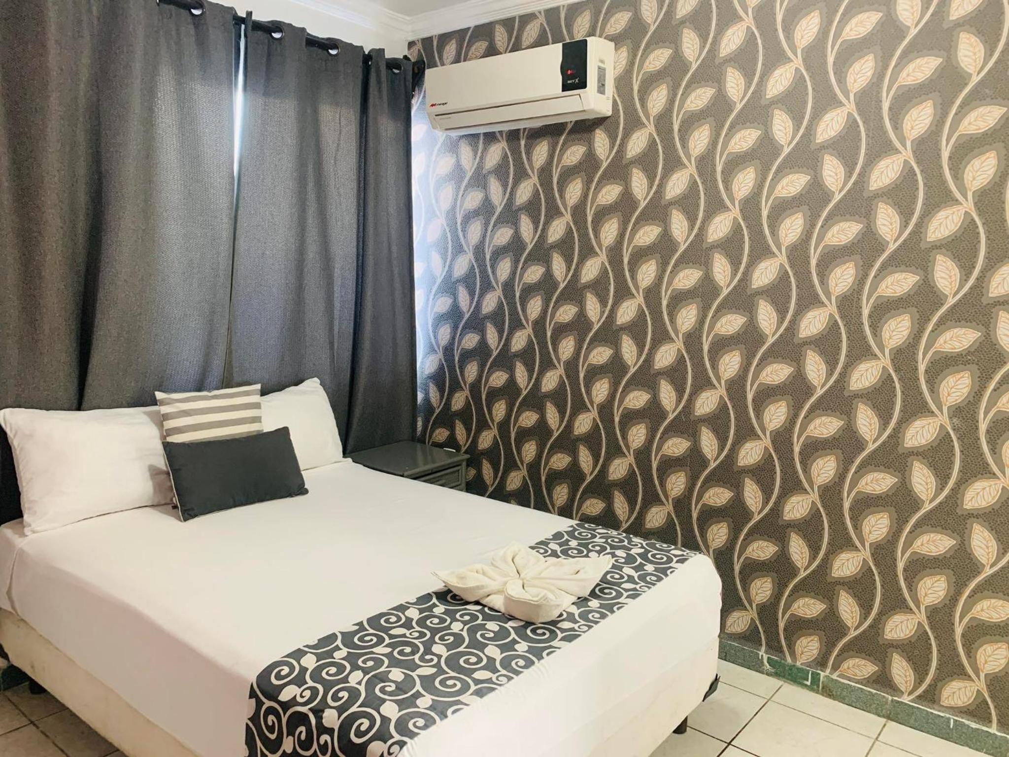 Small Double Room photo 3