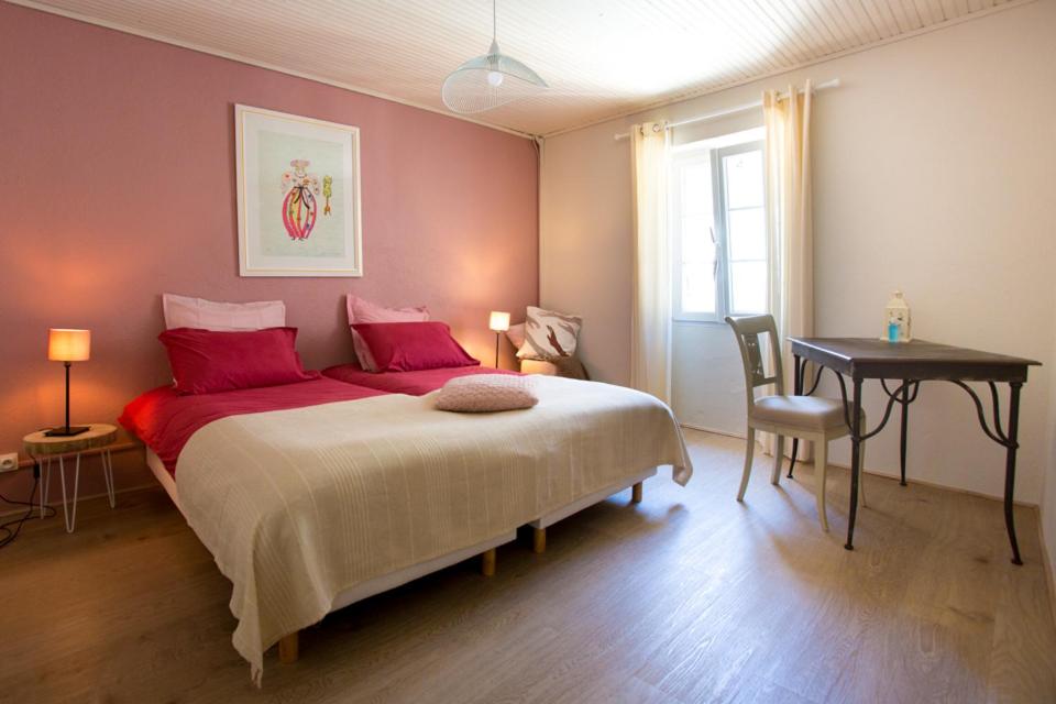 Large Twin Room photo 1