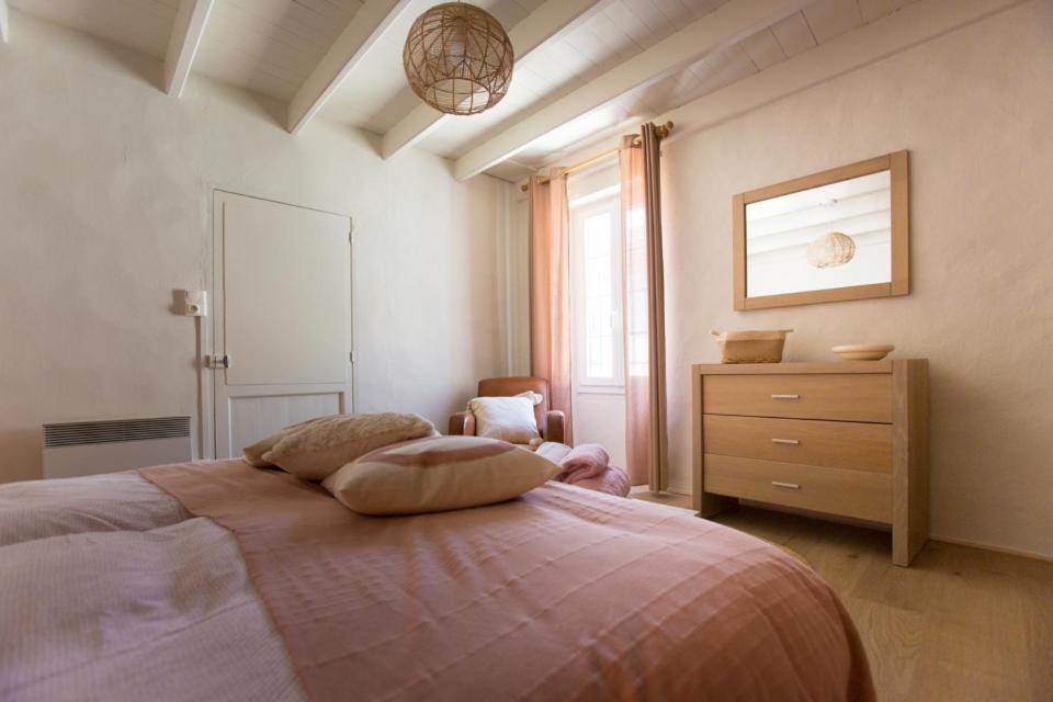 Deluxe Double Room with Two Double Beds photo 2