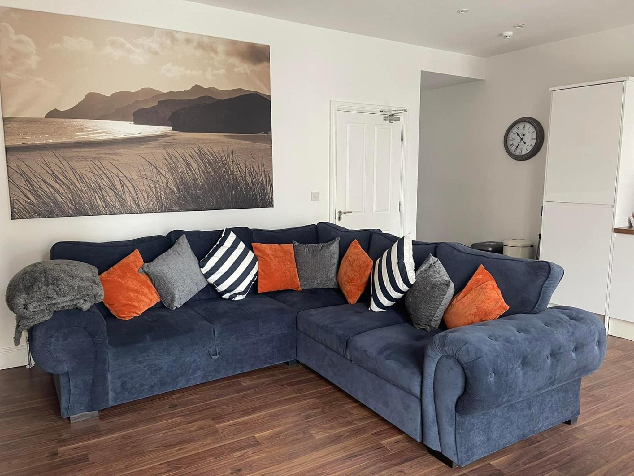 Two-Bedroom Apartment with Sea View photo 2