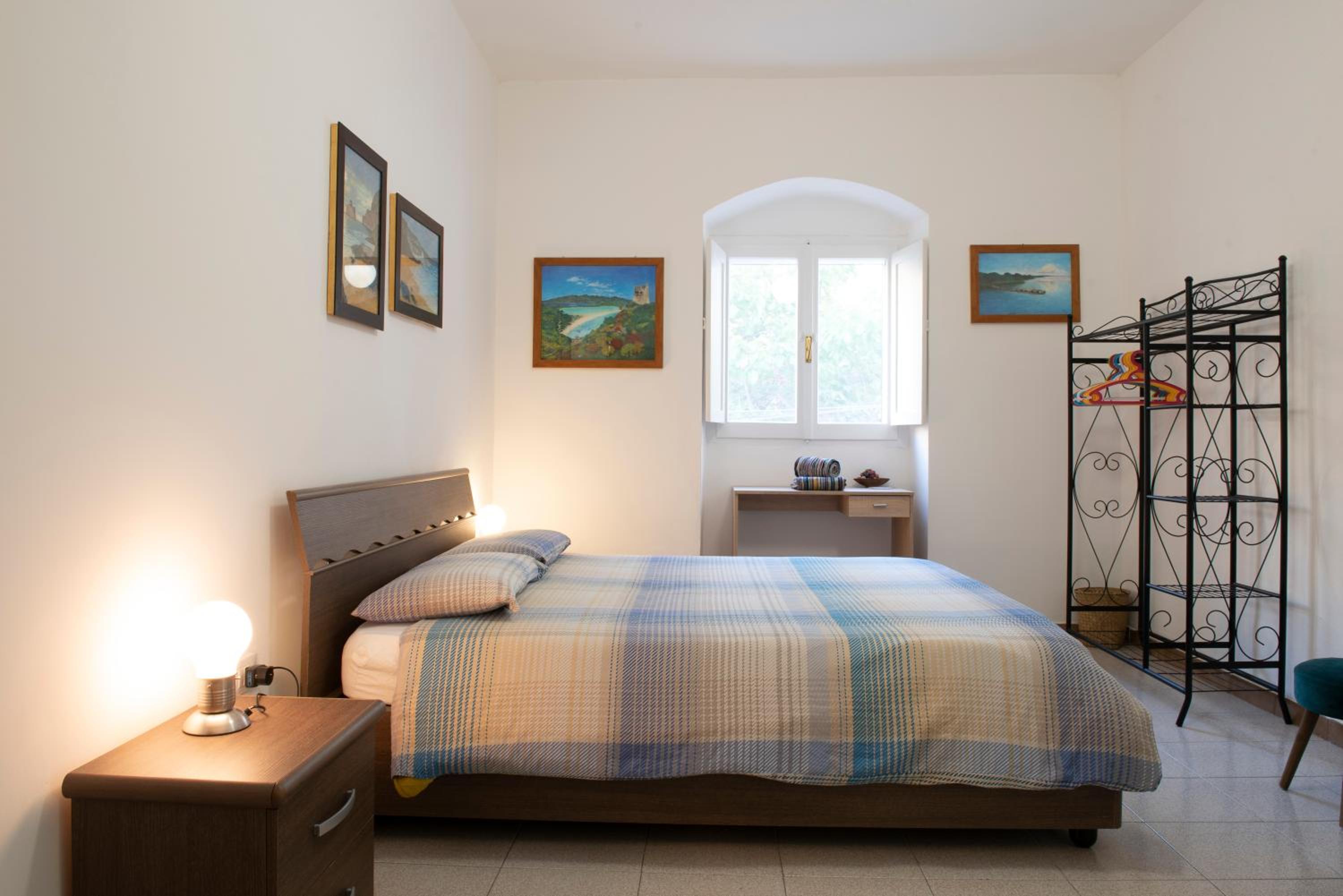 Triple Room with Shared Bathroom
