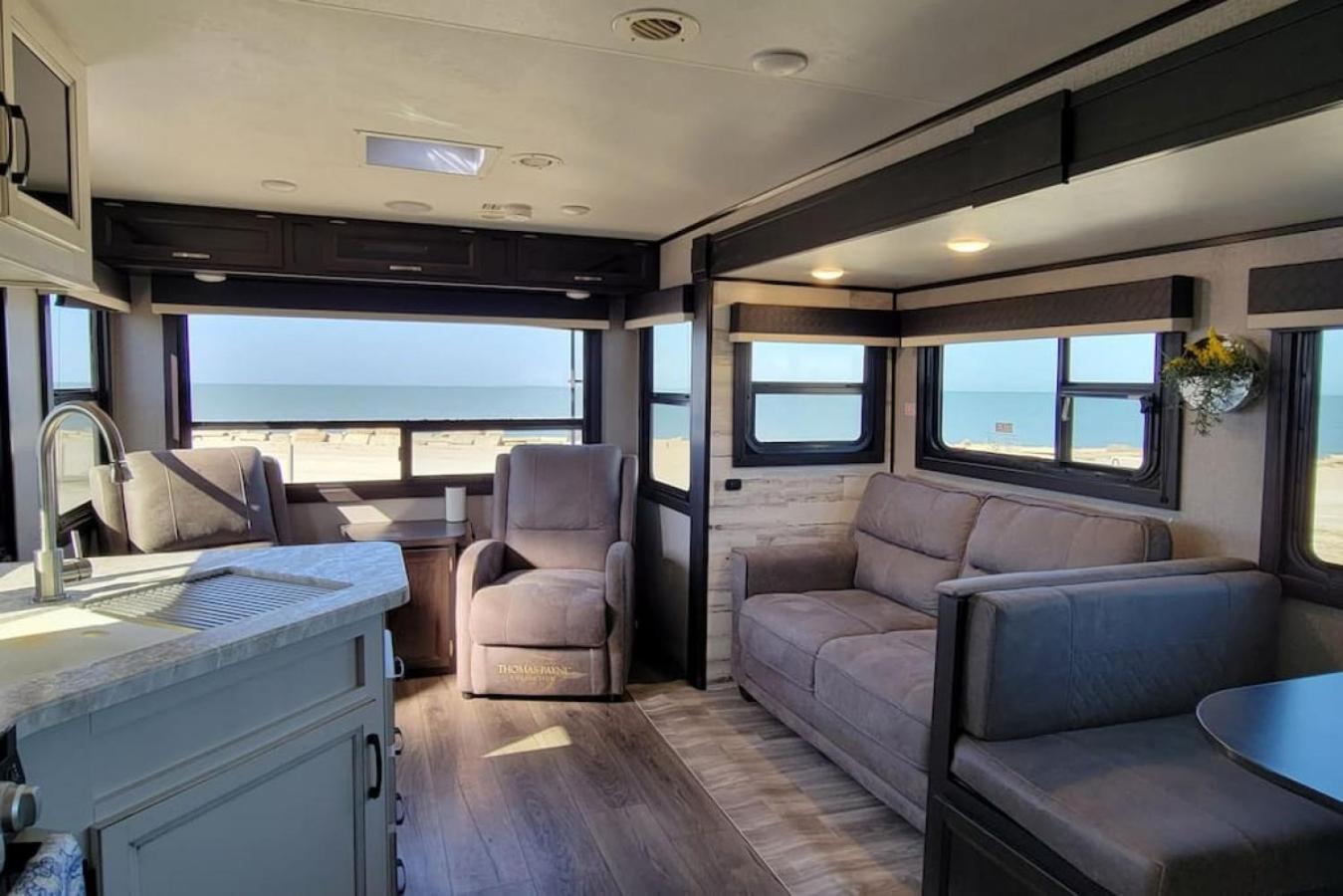 Caravan photo 1