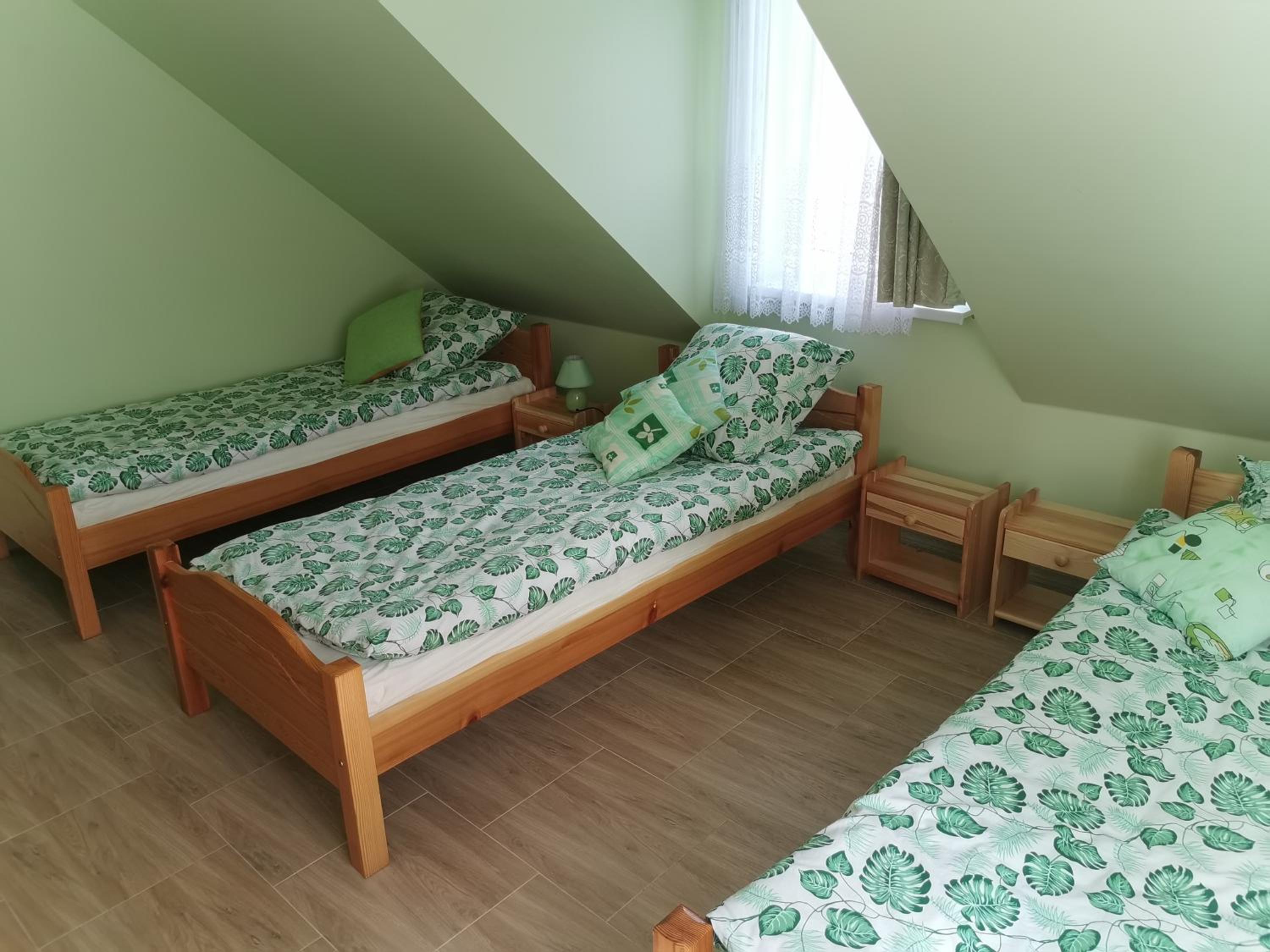 Basic Triple Room with Shared Bathroom photo 3