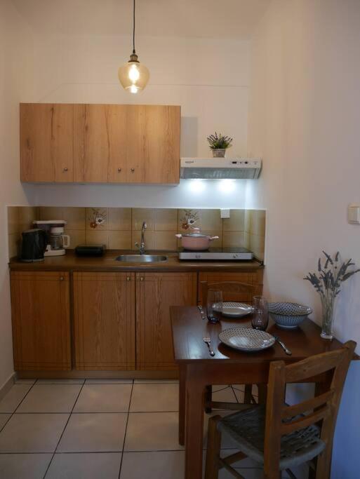 One-Bedroom Apartment - Photo 6