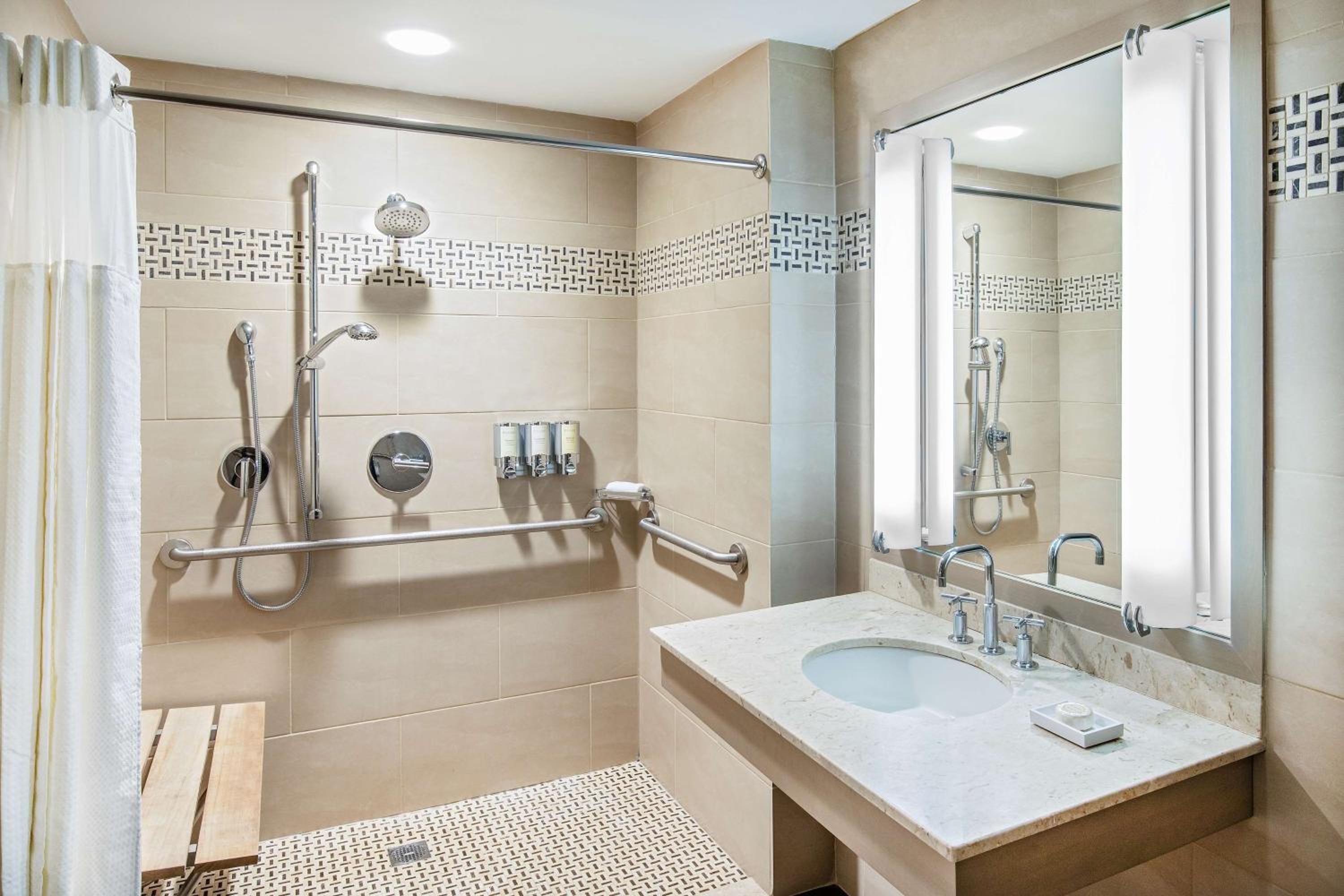 King - River View - Mobility/Hearing Accessible - Roll-In Shower - East Tower - Photo 7