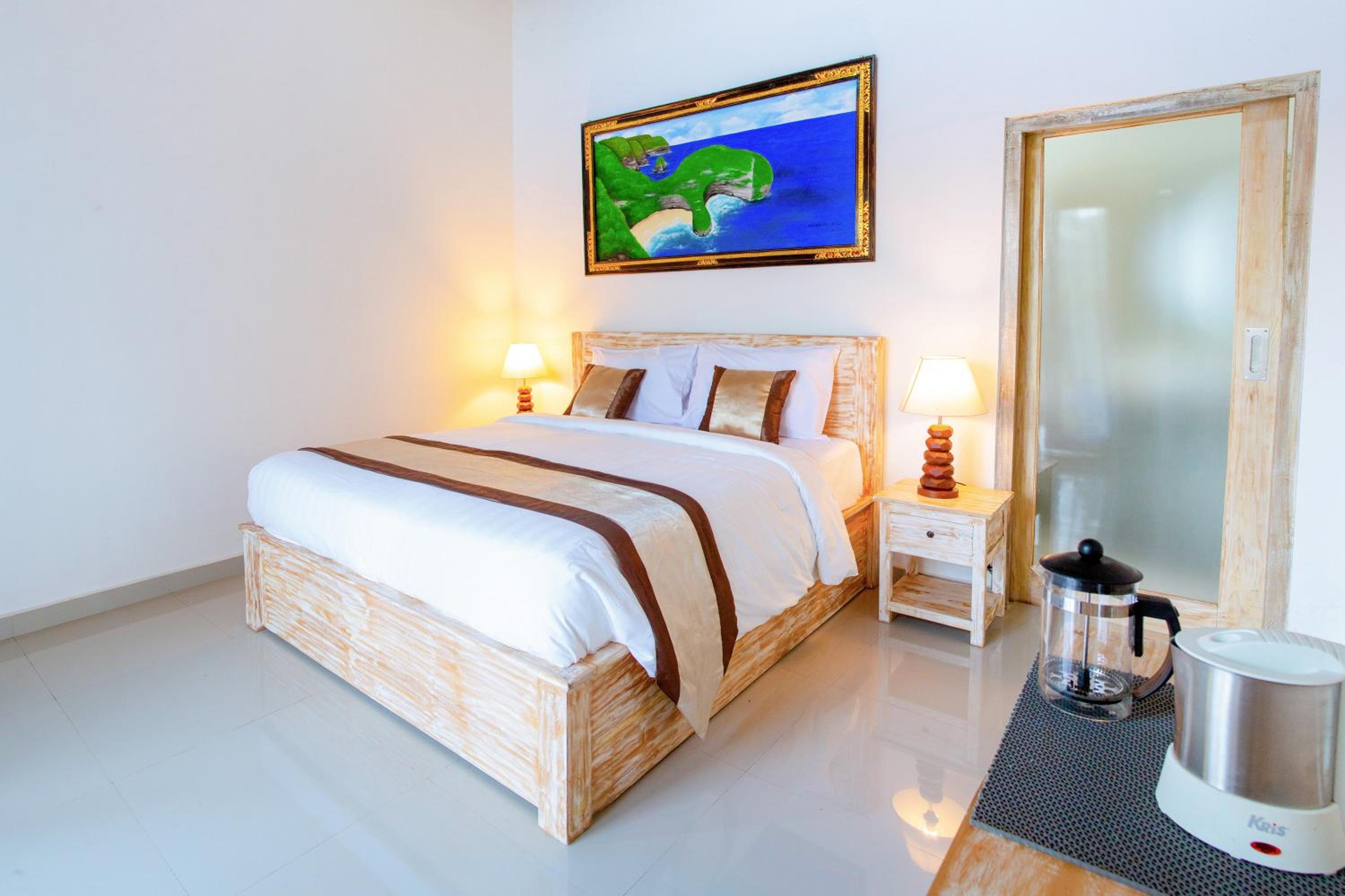 Deluxe Double Room with Balcony photo 1