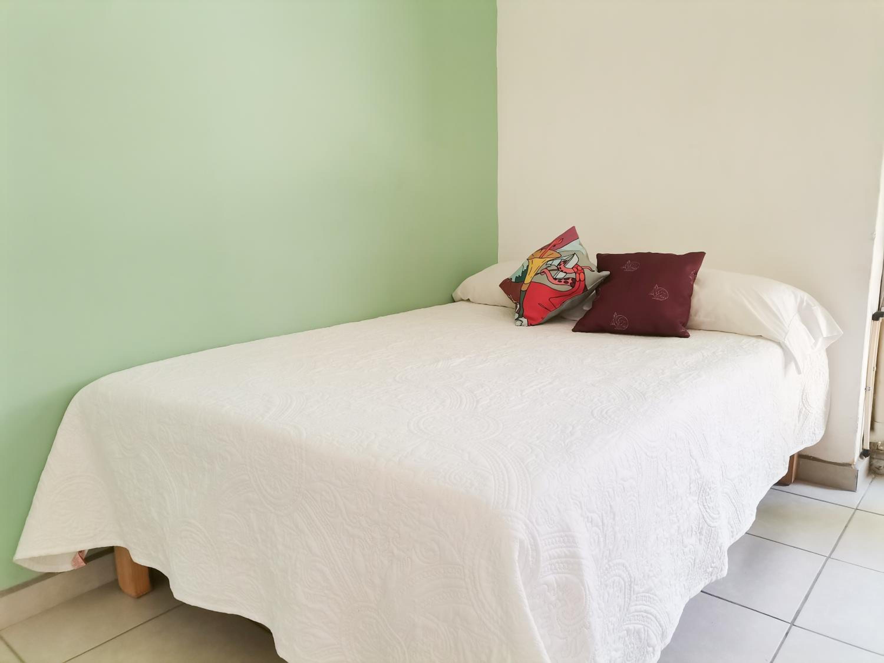 Double Room - Photo 9