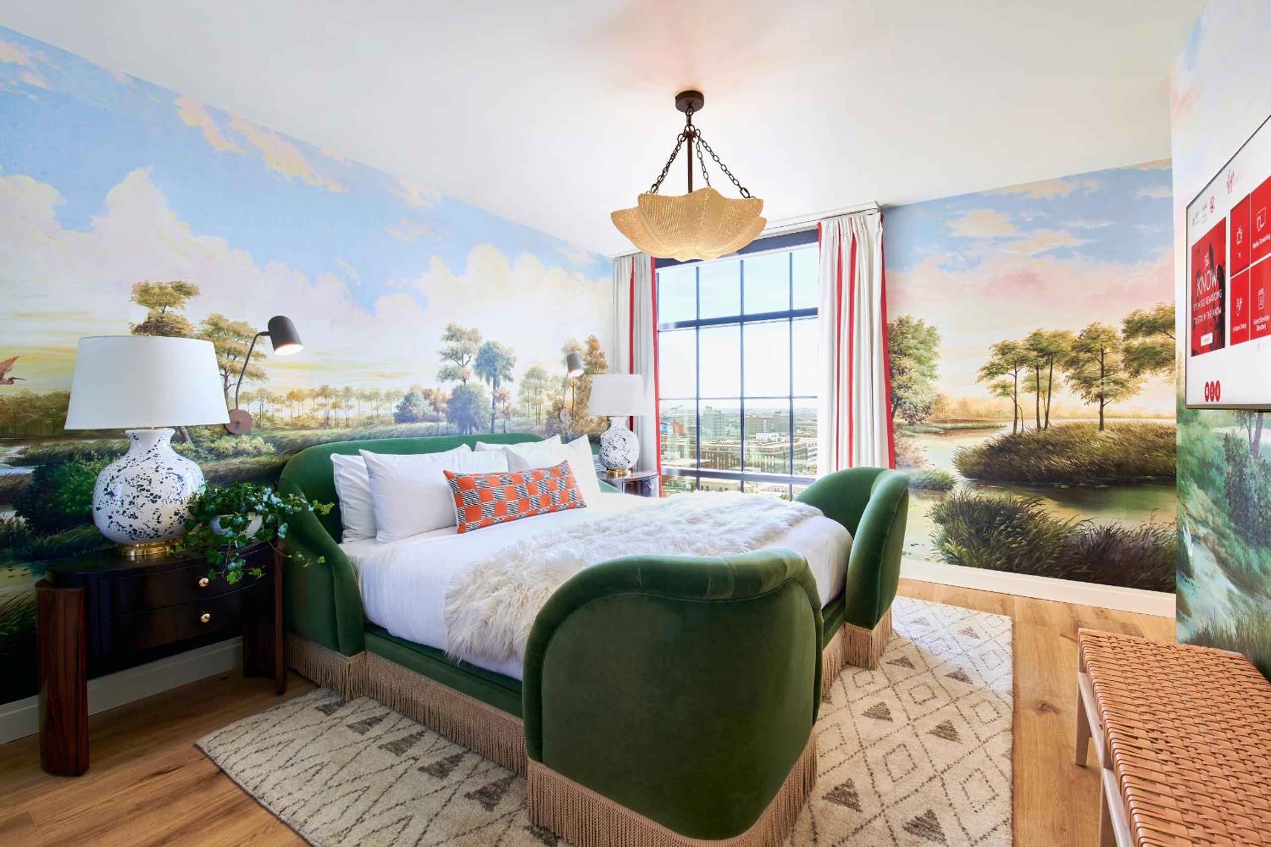 Crescent City Penthouse Suite  - Photo 7