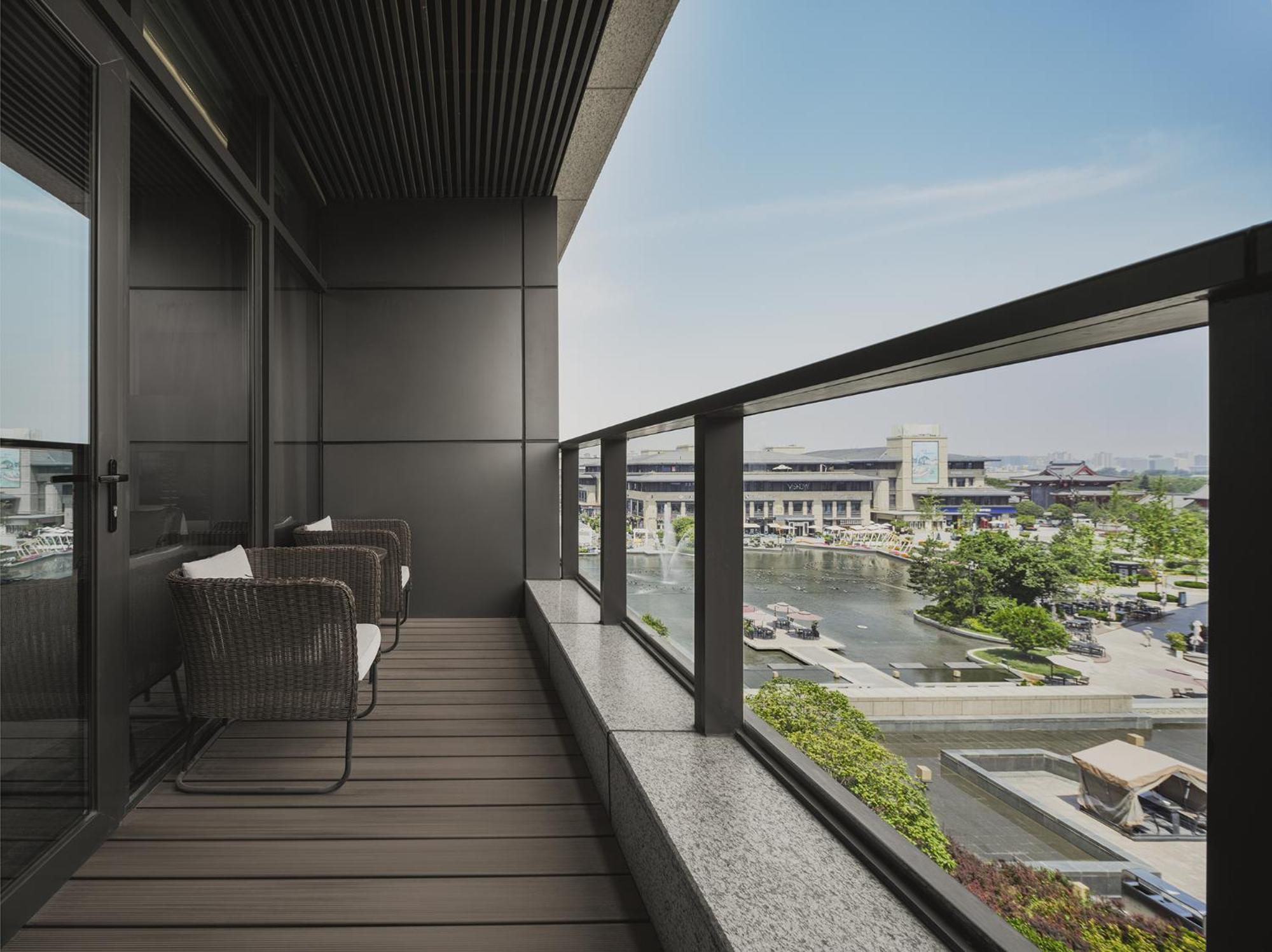 Premium with View