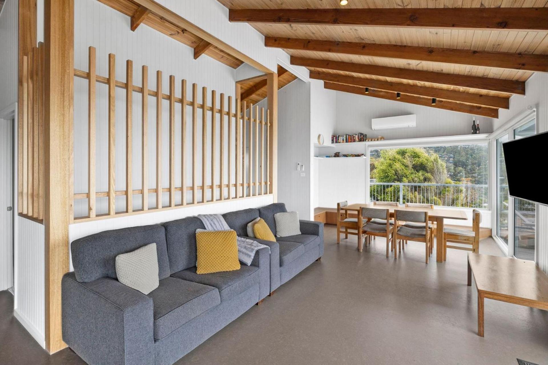 Three-Bedroom House photo 2