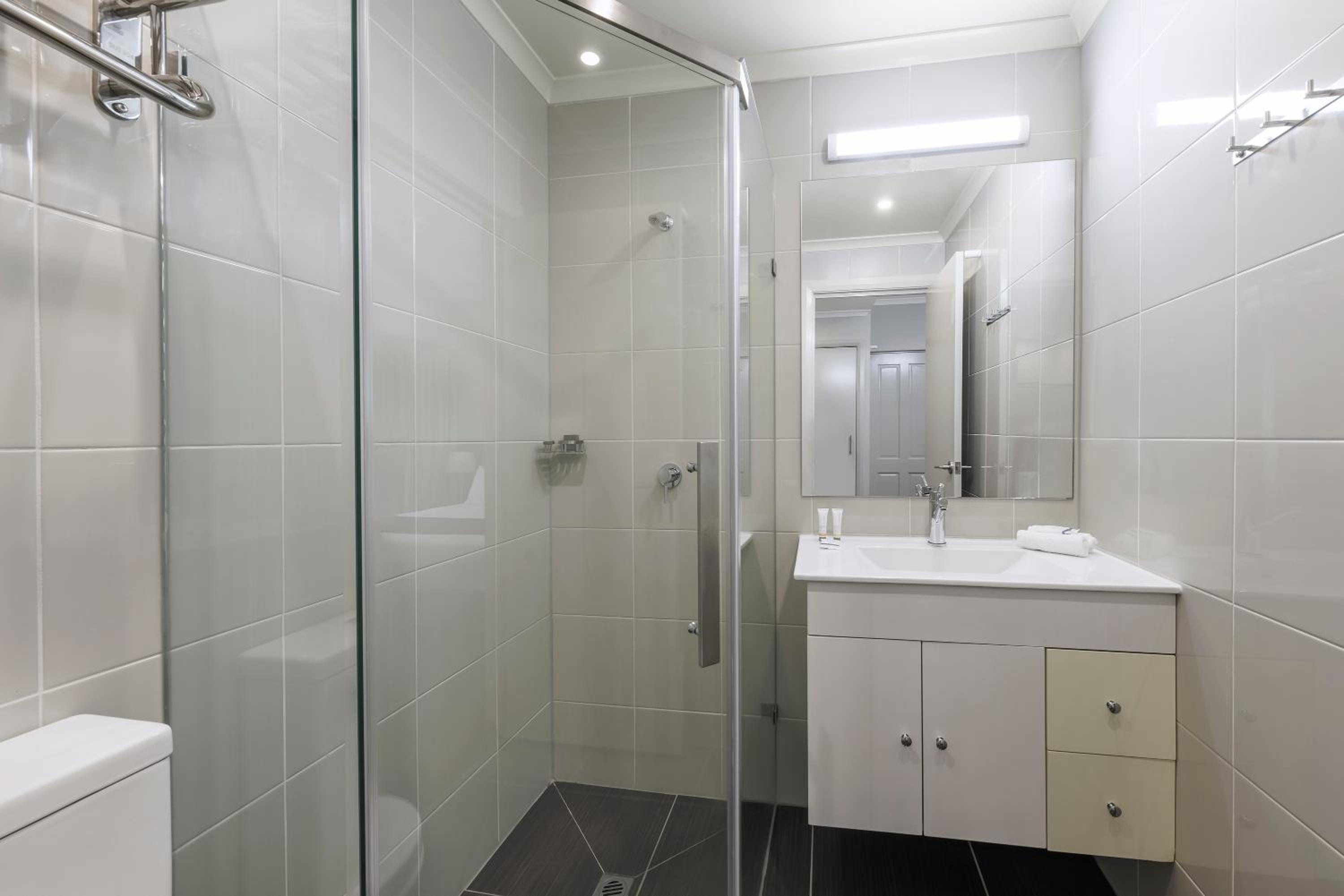 Twin Room - Photo 2