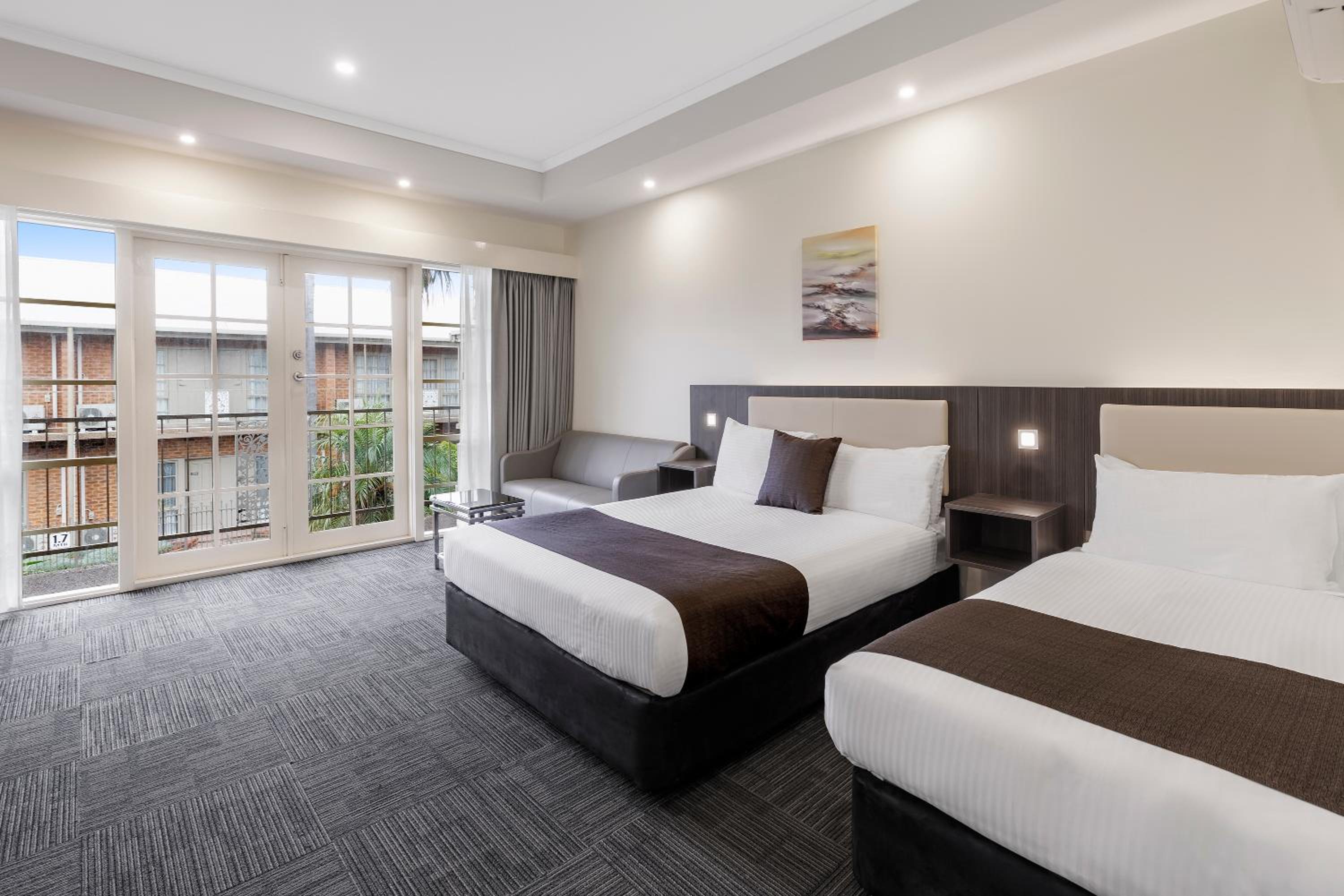 Executive Twin Room (Located Upstairs) - Photo 4