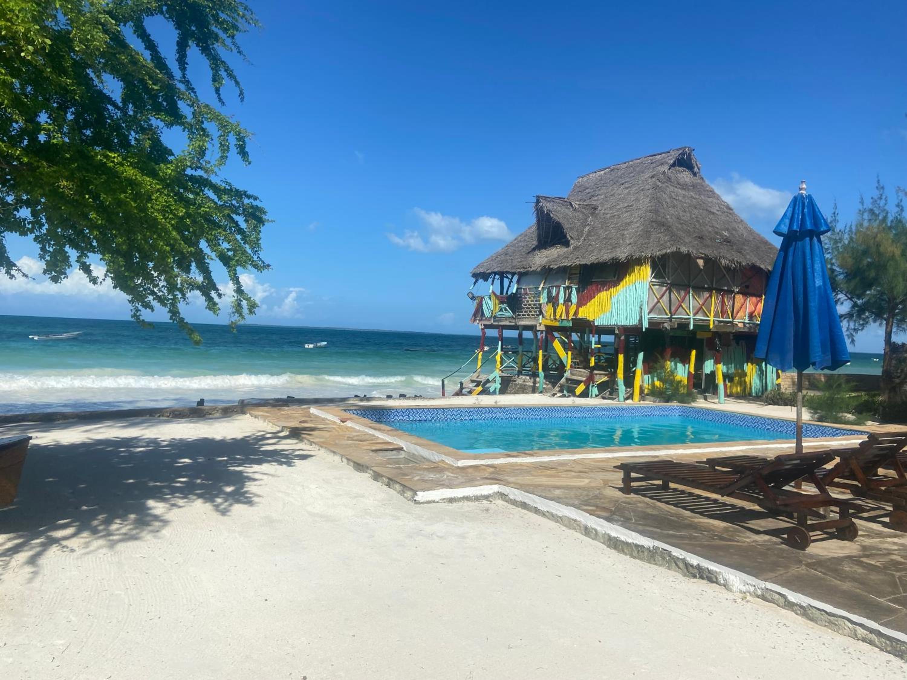 Deluxe Double or Twin Room with Sea View - Photo 10