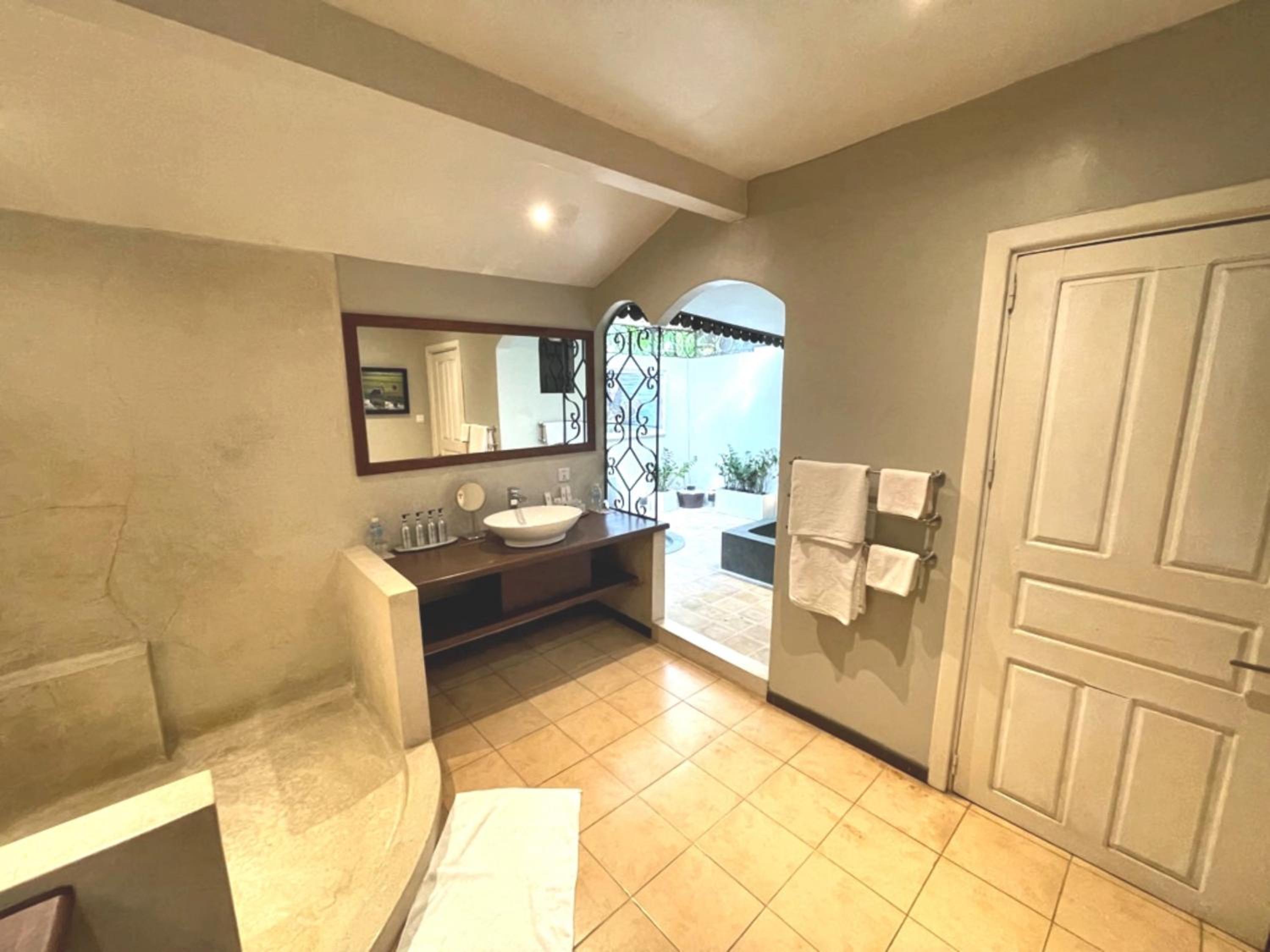 Family Suite - Photo 40