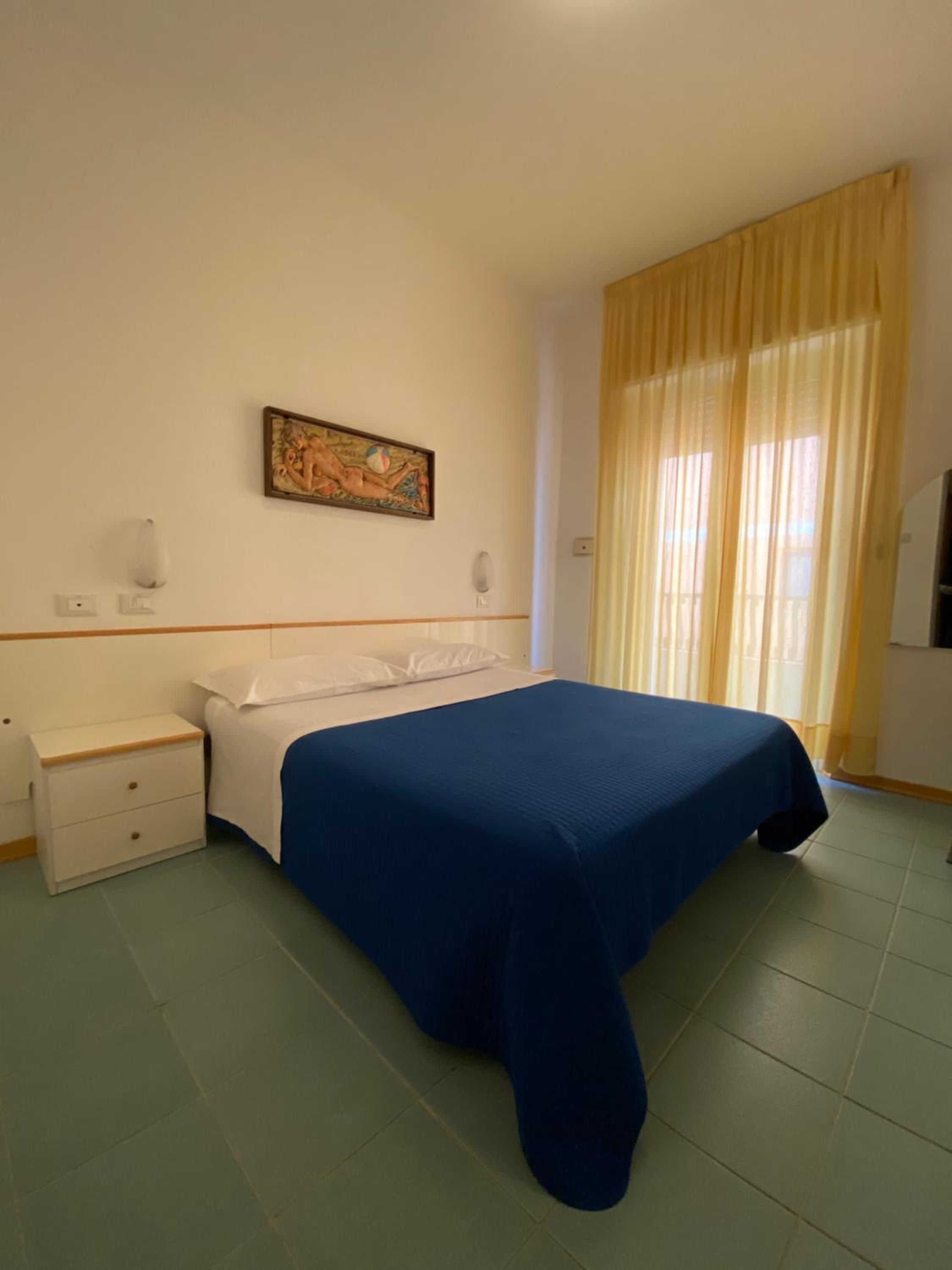 Economy Double or Twin Room with Balcony - Photo 8