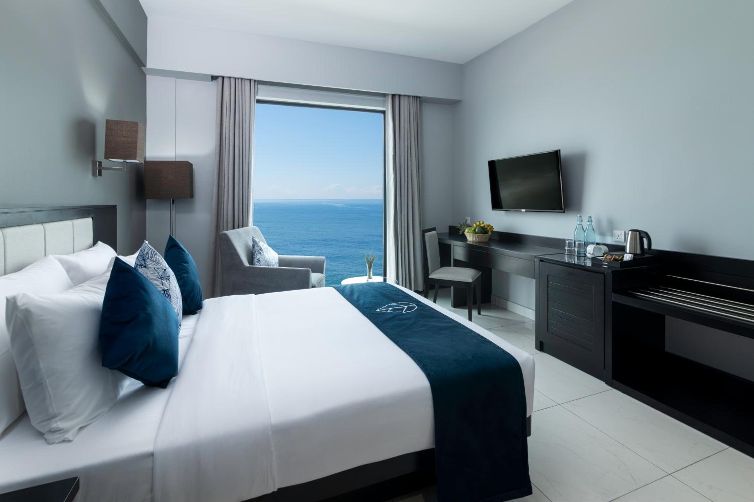 Premier Two Bedroom Suite Sea Front