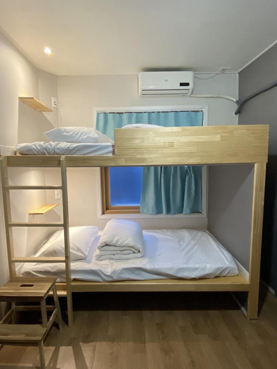 Two-Bedroom Suite - Photo 17