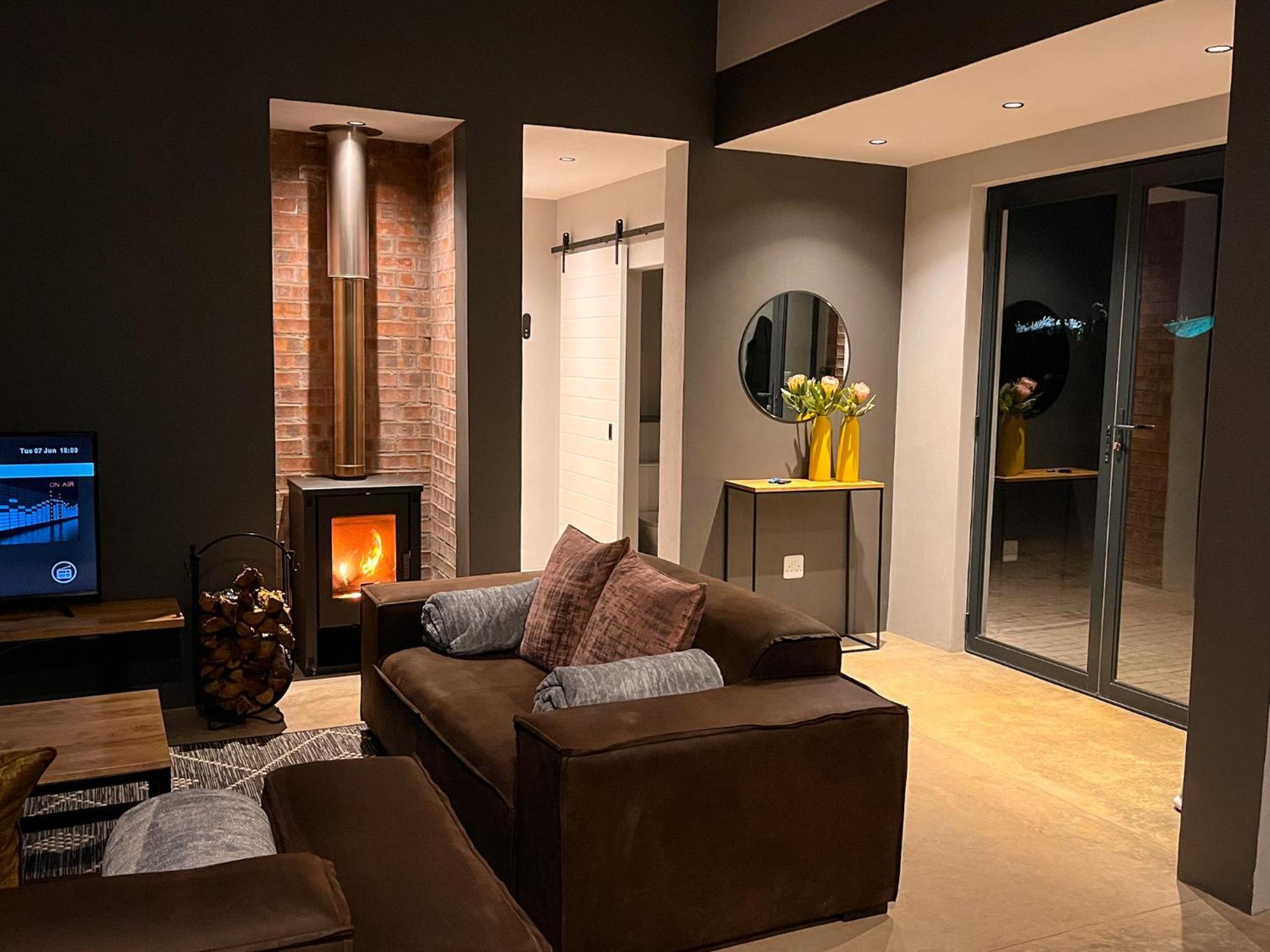 Four-Bedroom House - Photo 1
