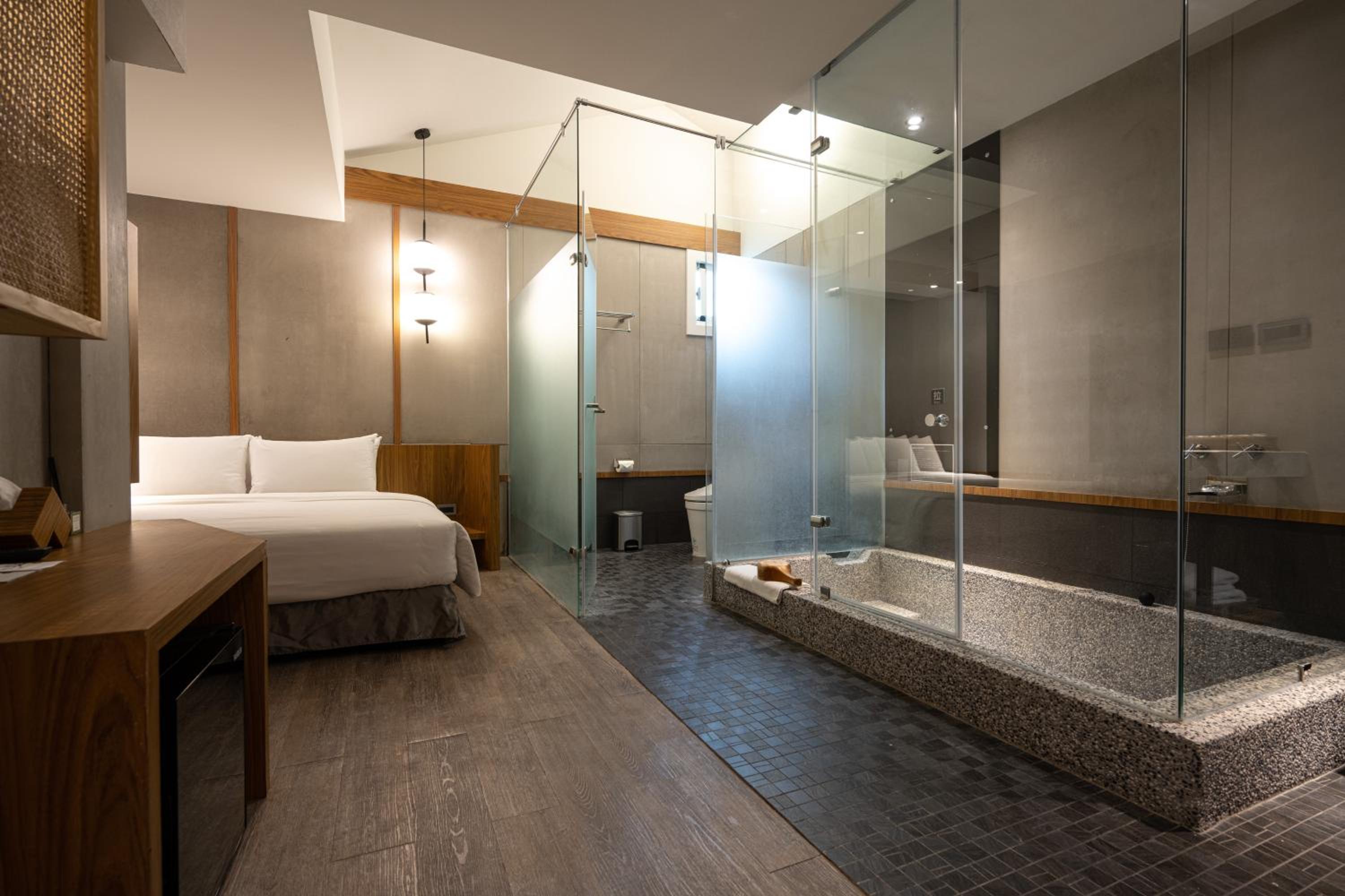 Suite with Garden View